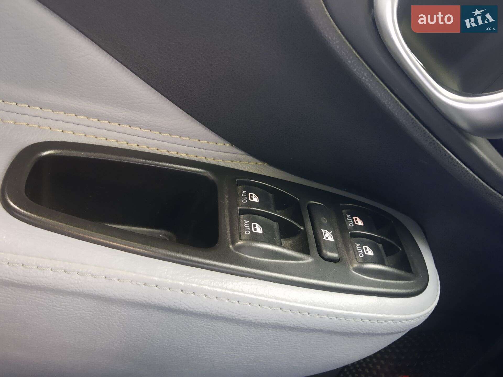 Fiat 500l 2013 VIN ZFBCFABH4EZ016213 фото оголошення 36 з 55