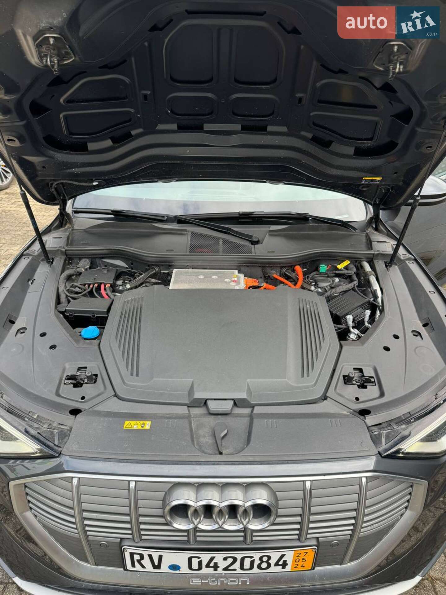 Audi e-tron 2019 VIN WAUZZZGE3LB017593 фото оголошення 22 з 27