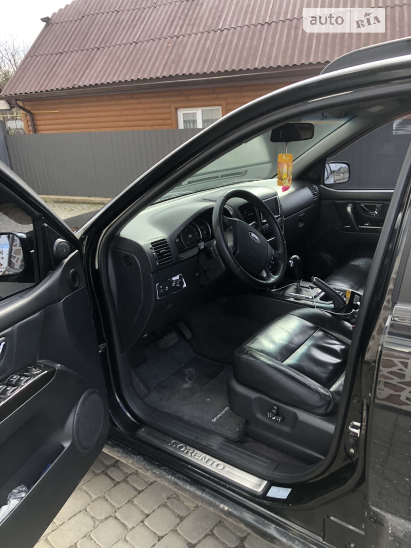 Kia Sorento 2008 VIN KNEJC524875765932 фото оголошення 12 з 19