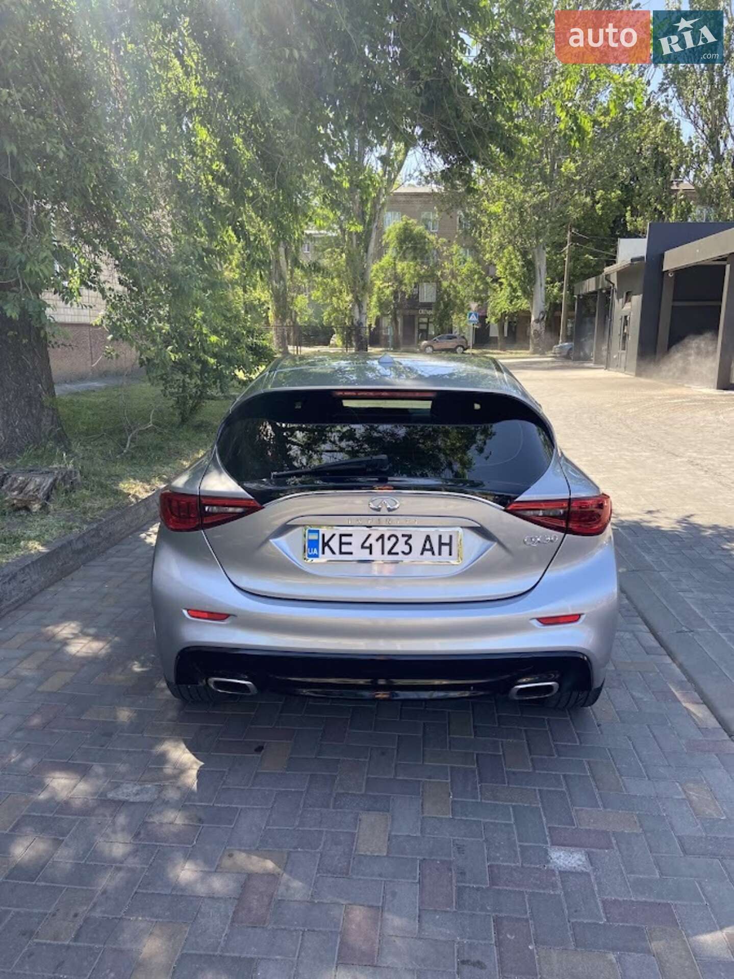 Infiniti QX30 2016 VIN SJKCH5CPXHA033697 фото оголошення 11 з 16