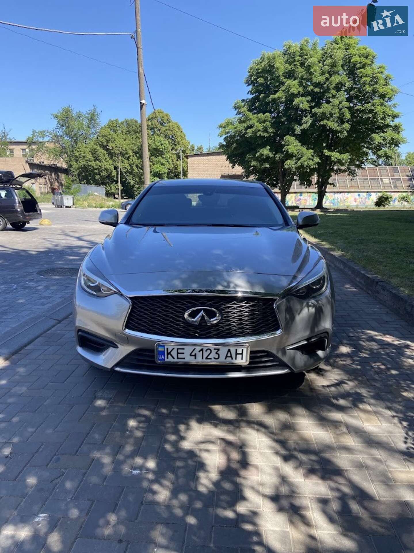 Infiniti QX30 2016 VIN SJKCH5CPXHA033697 фото оголошення 12 з 16