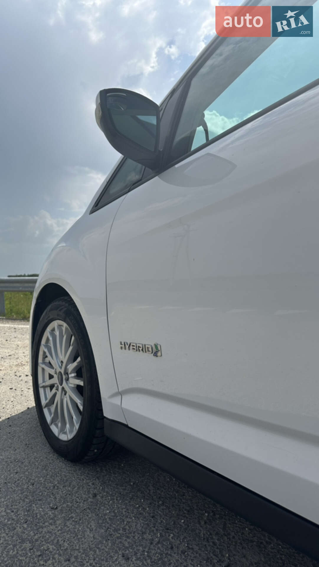 Ford C-Max 2016 VIN 1FADP5AU3GL109921 фото оголошення 5 з 8