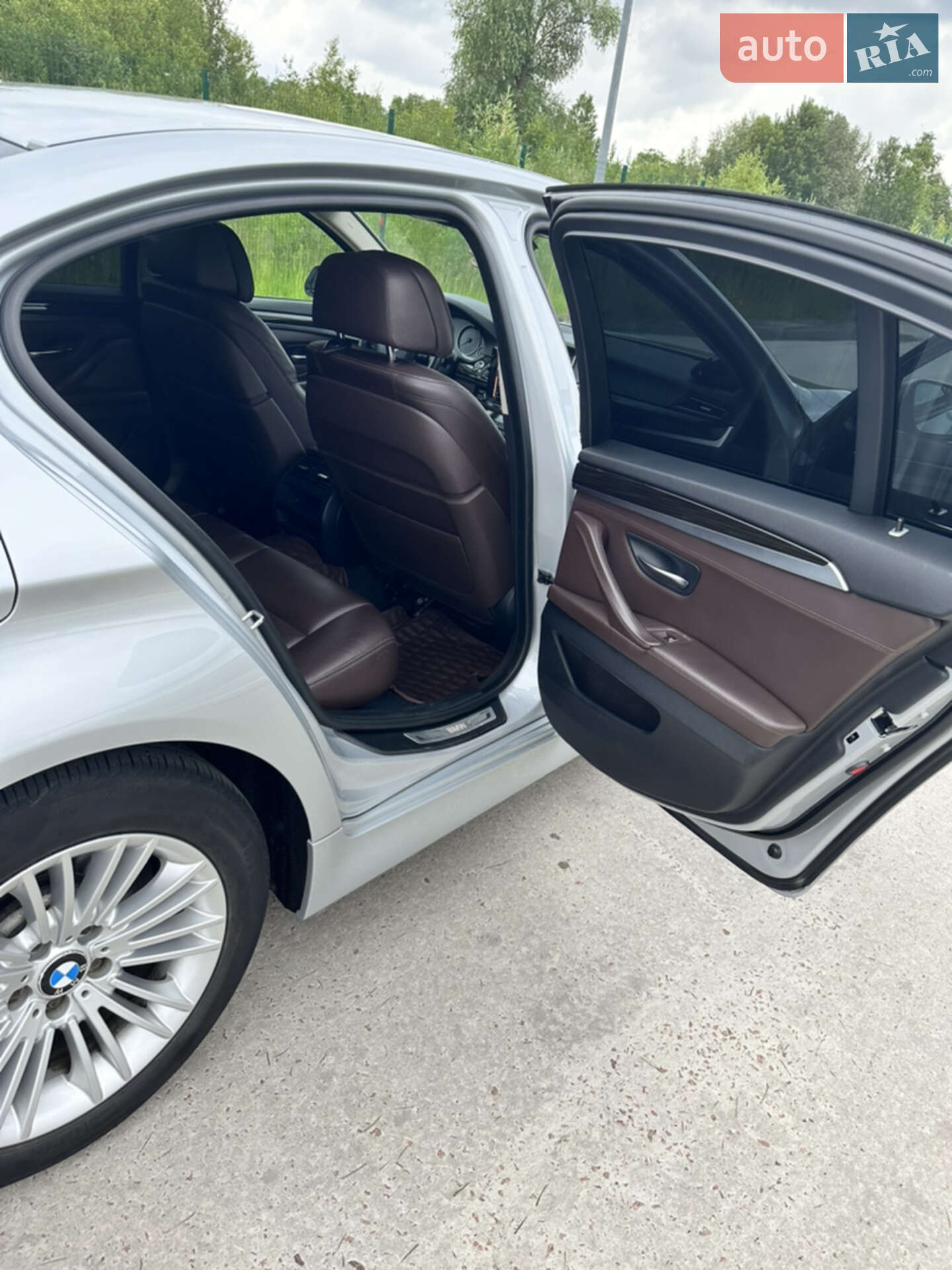 BMW 5 Series 2014 VIN WBA5C7101FD820512 фото оголошення 9 з 26
