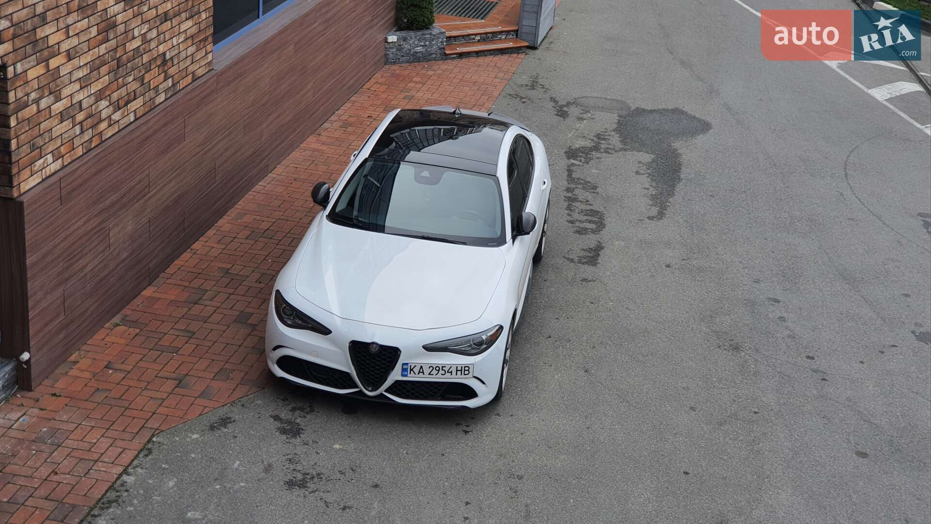 Alfa Romeo Giulia 2017 VIN ZARFAEEN6H7553673 фото оголошення 7 з 23