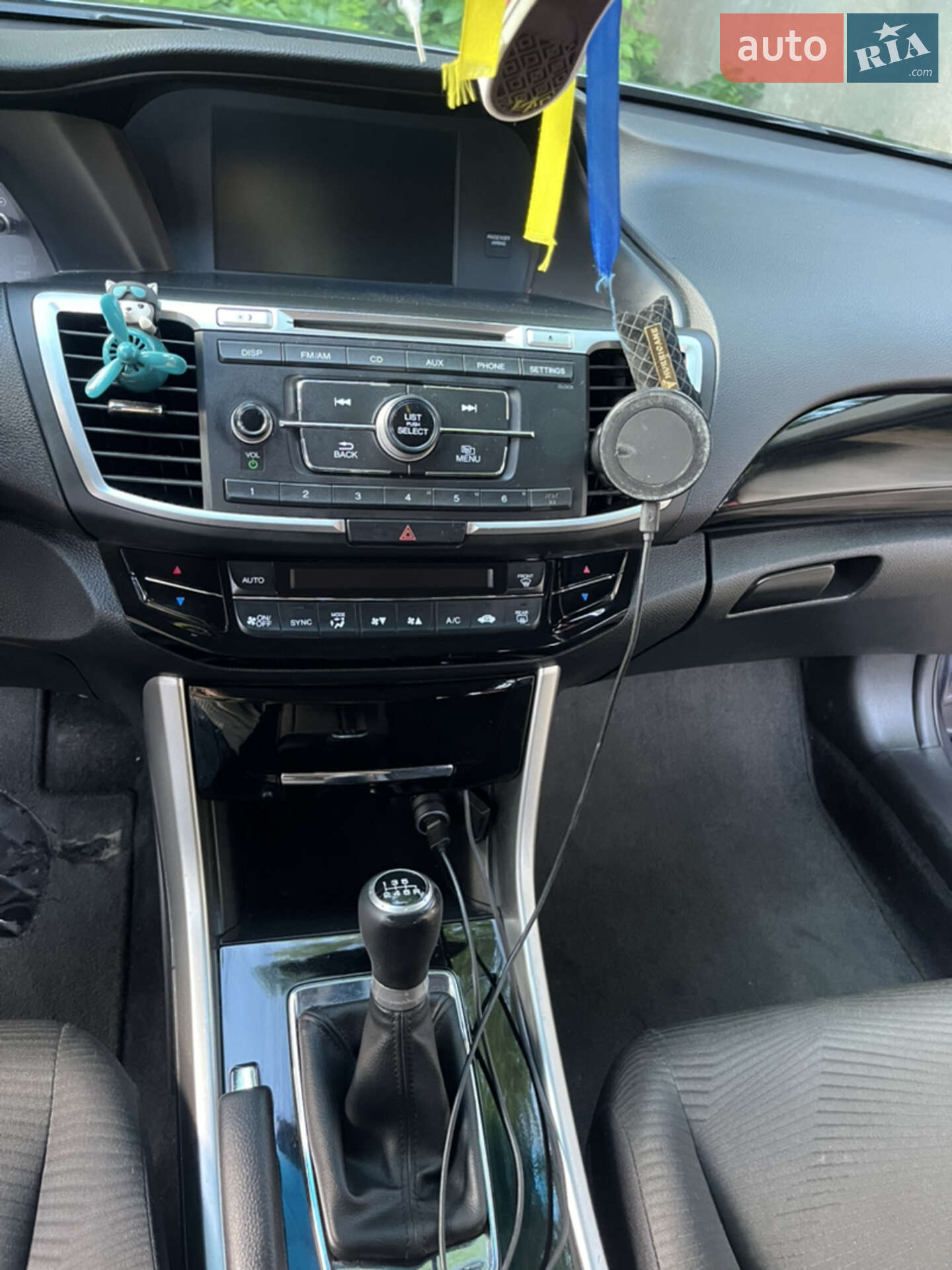 Honda Accord 2016 VIN 1HGCR2E30GA108111 фото оголошення 8 з 15