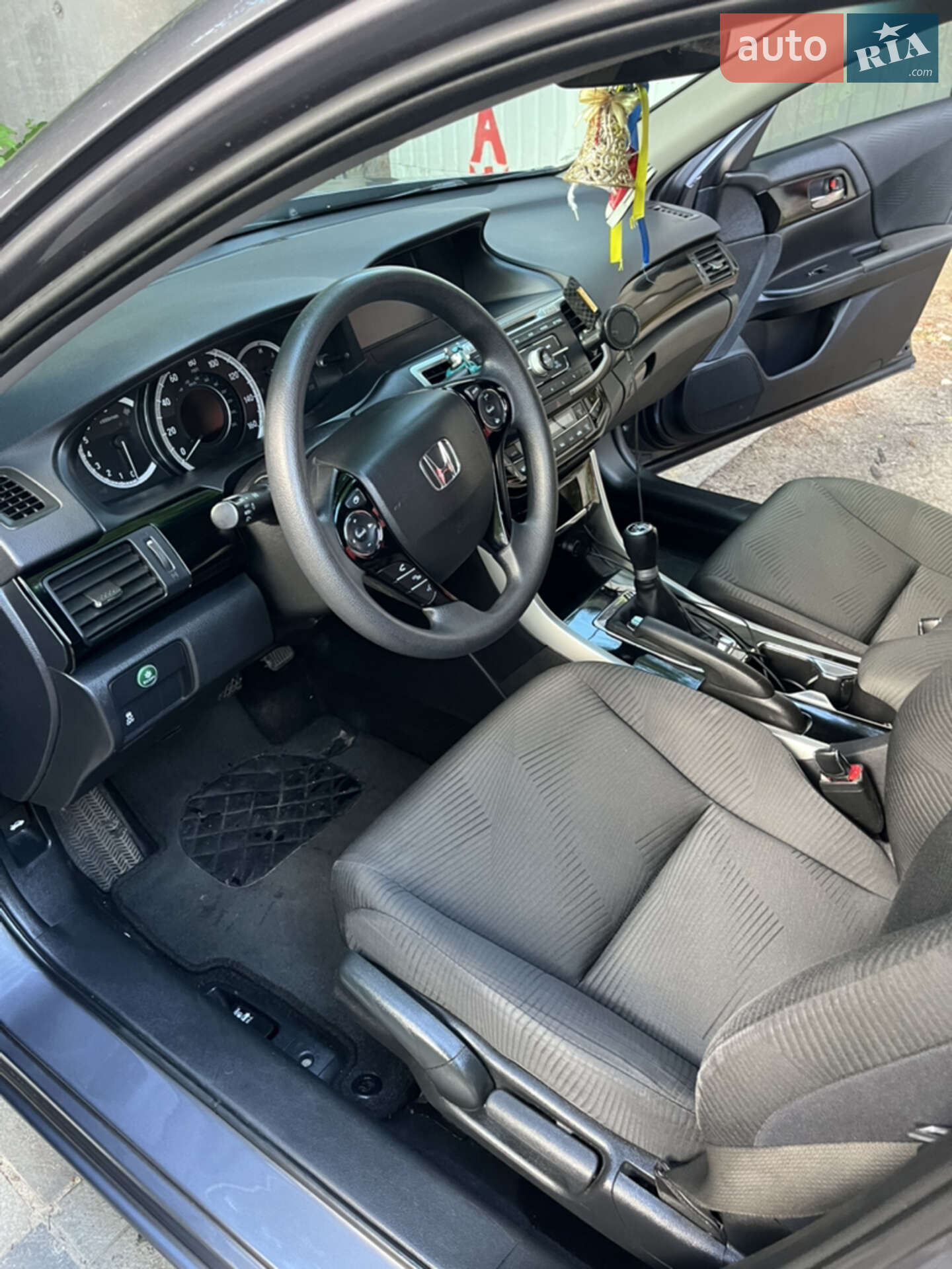 Honda Accord 2016 VIN 1HGCR2E30GA108111 фото оголошення 10 з 15