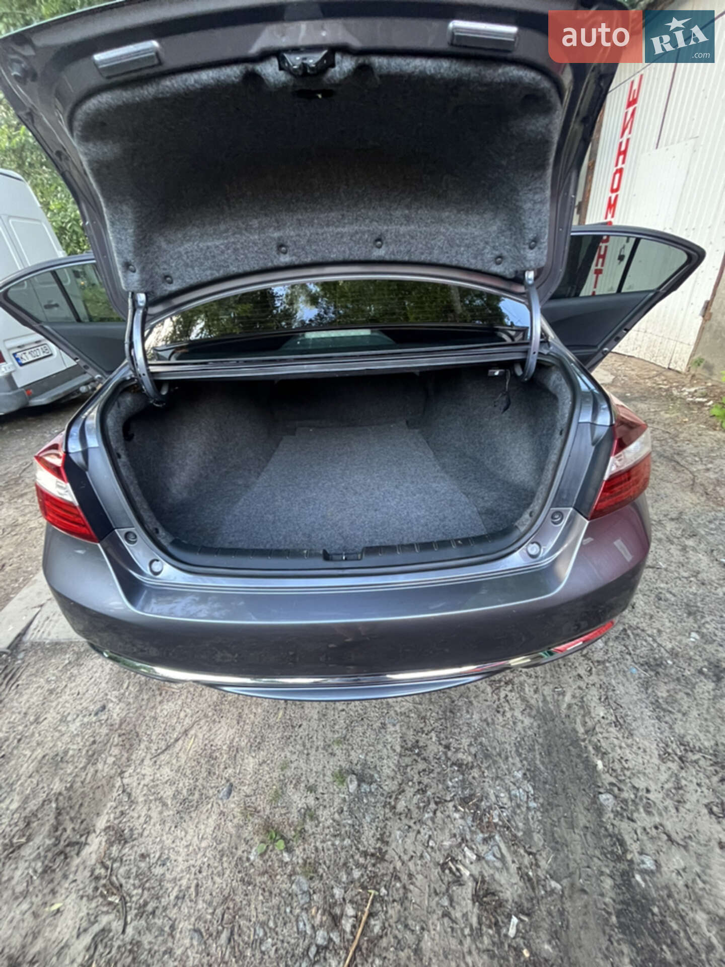 Honda Accord 2016 VIN 1HGCR2E30GA108111 фото оголошення 12 з 15