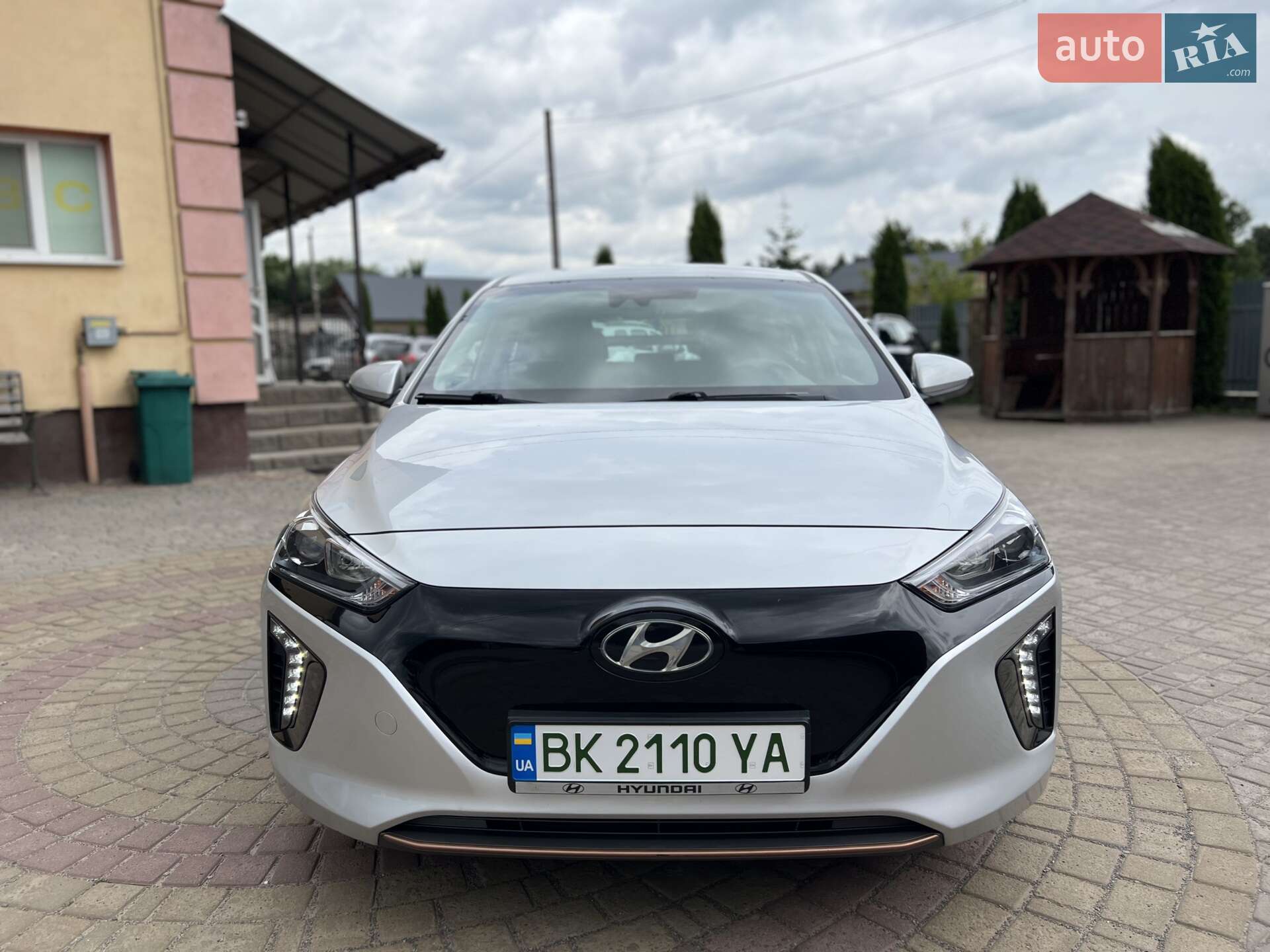 Hyundai Ioniq 2018 VIN KMHC751HFKU035757 фото оголошення 5 з 62