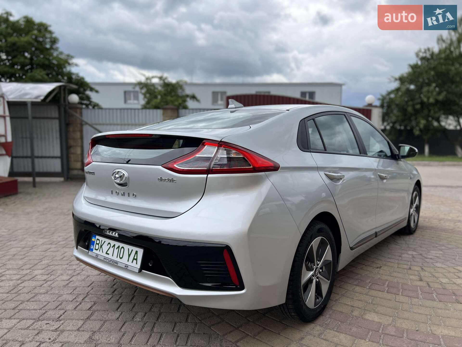 Hyundai Ioniq 2018 VIN KMHC751HFKU035757 фото оголошення 14 з 62