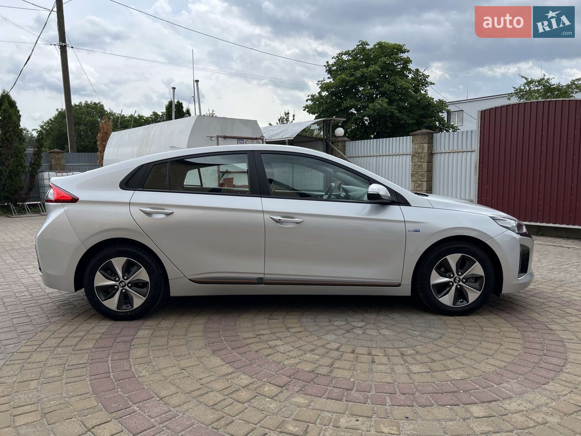 Hyundai Ioniq 2018 VIN KMHC751HFKU035757 фото оголошення 15 з 62
