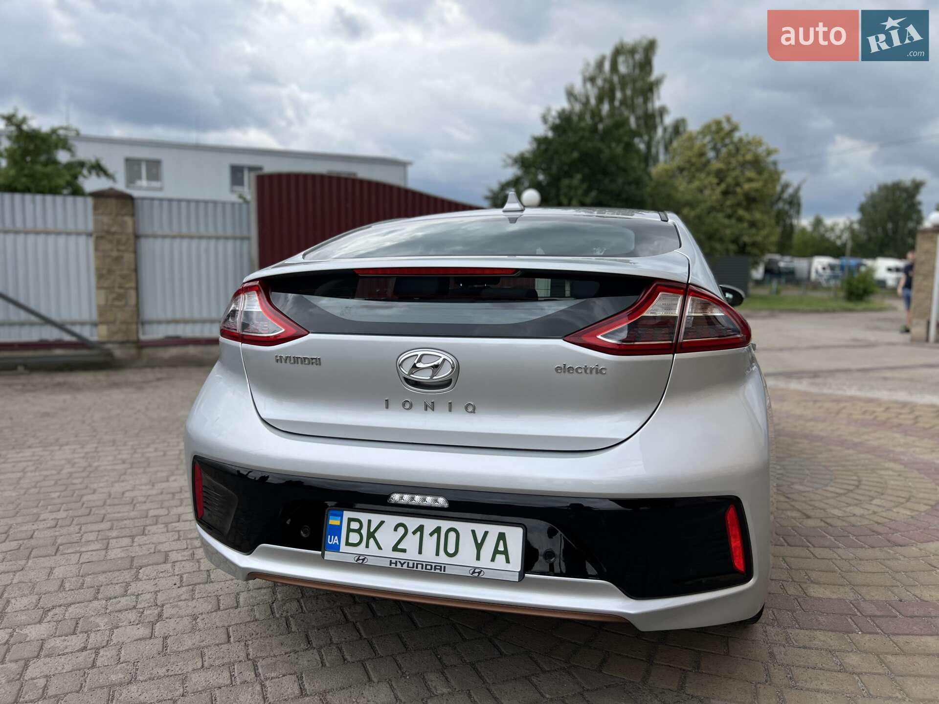 Hyundai Ioniq 2018 VIN KMHC751HFKU035757 фото оголошення 16 з 62