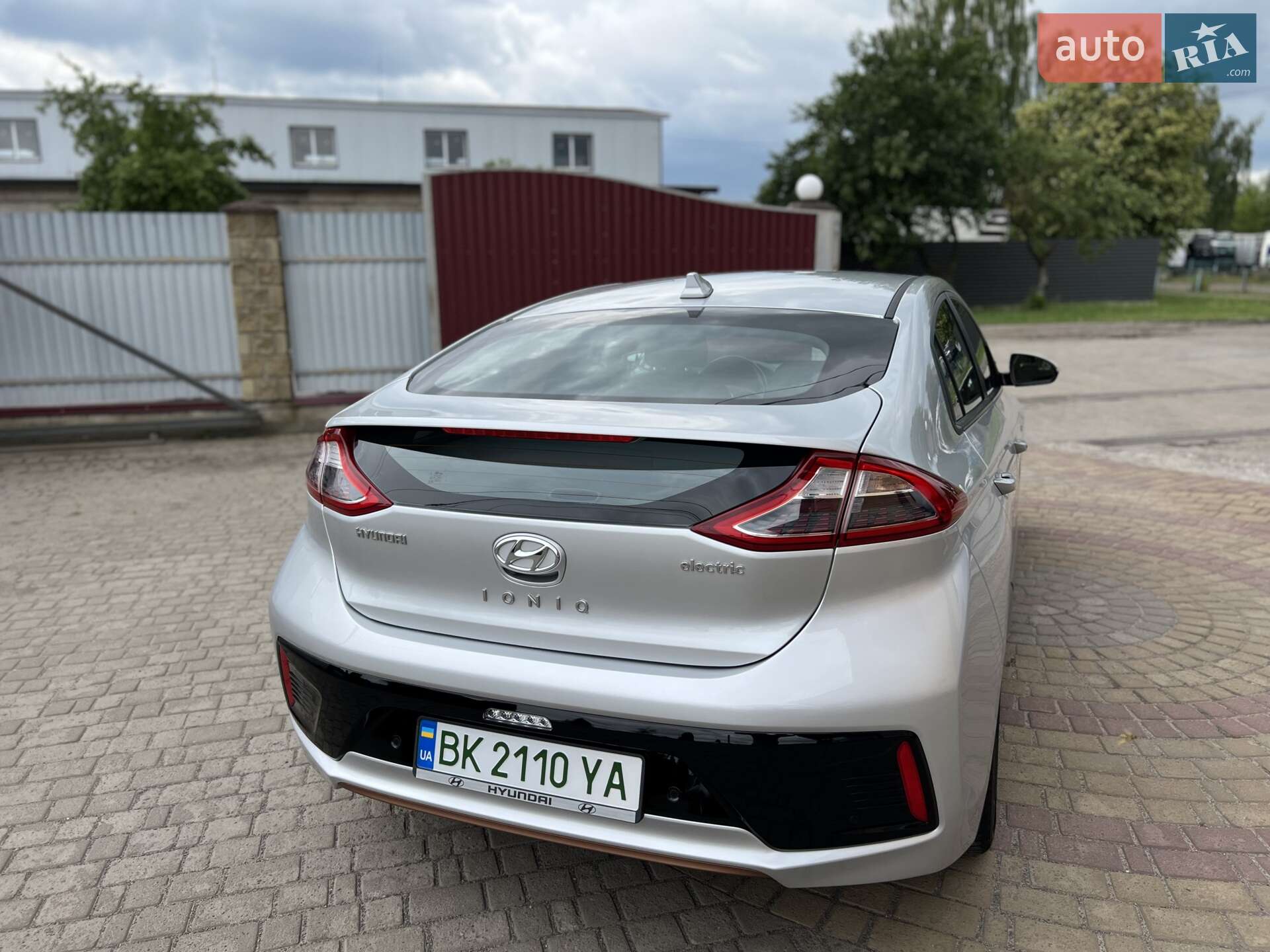 Hyundai Ioniq 2018 VIN KMHC751HFKU035757 фото оголошення 17 з 62