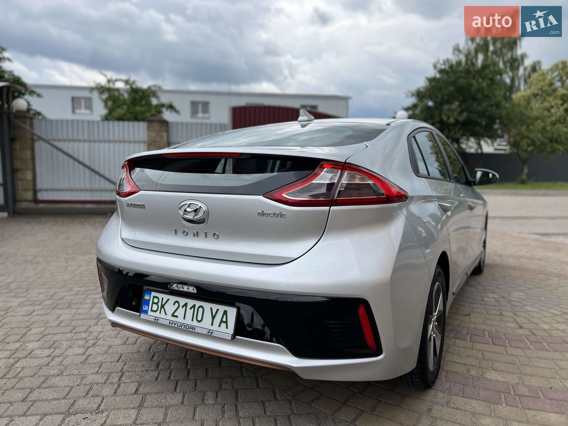 Hyundai Ioniq 2018 VIN KMHC751HFKU035757 фото оголошення 18 з 62