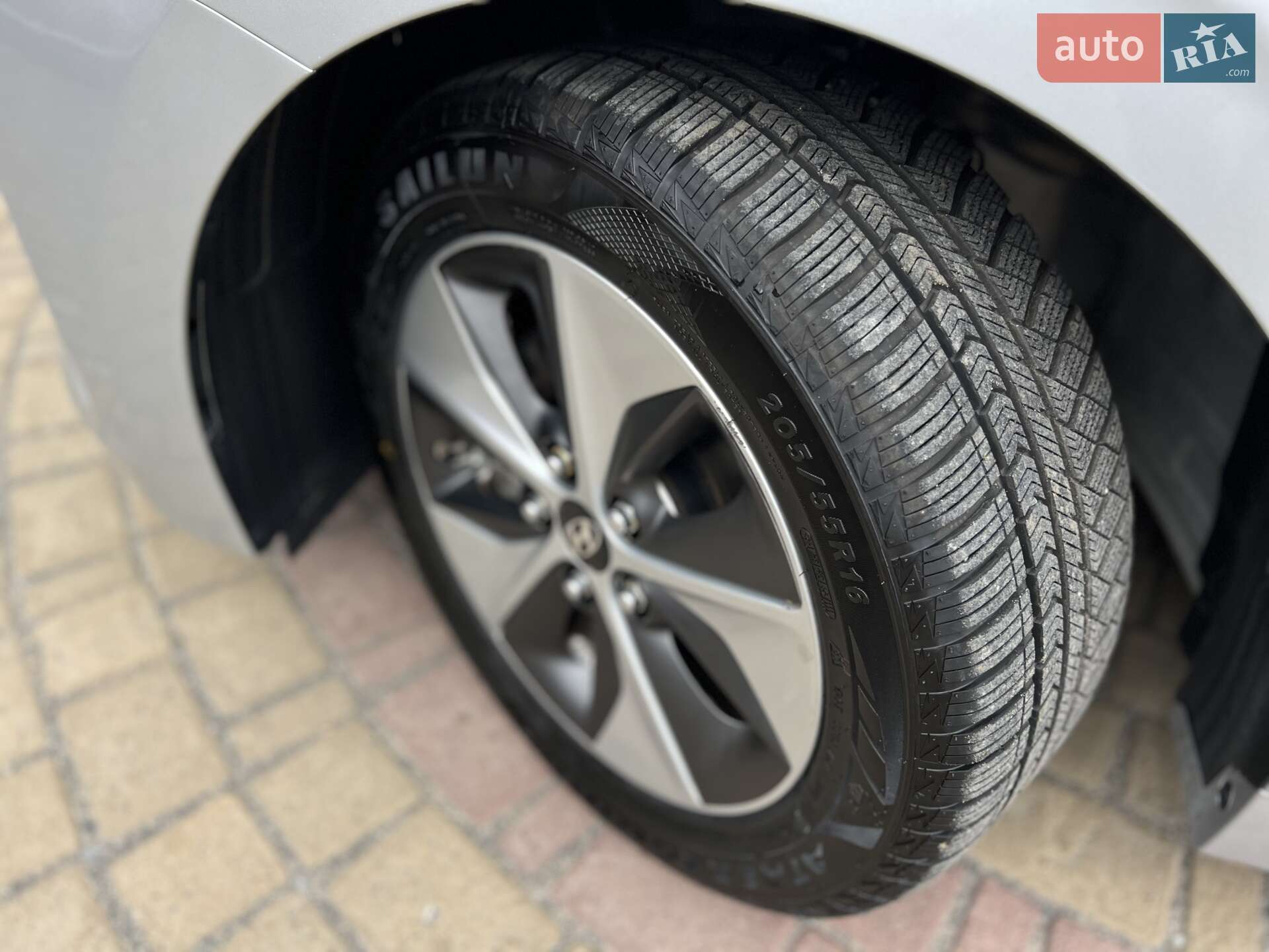 Hyundai Ioniq 2018 VIN KMHC751HFKU035757 фото оголошення 26 з 62