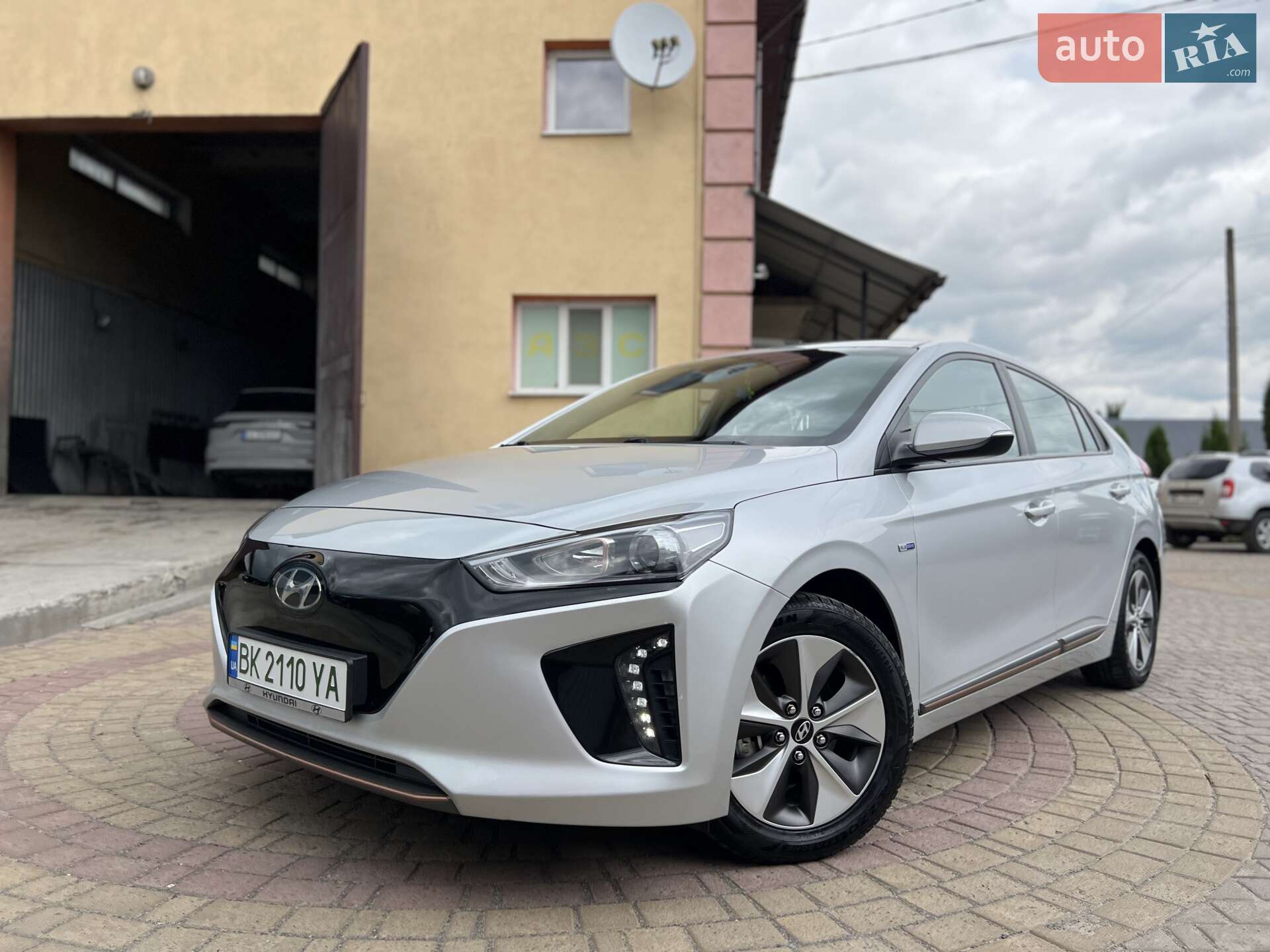 Hyundai Ioniq 2018 VIN KMHC751HFKU035757 фото оголошення 29 з 62