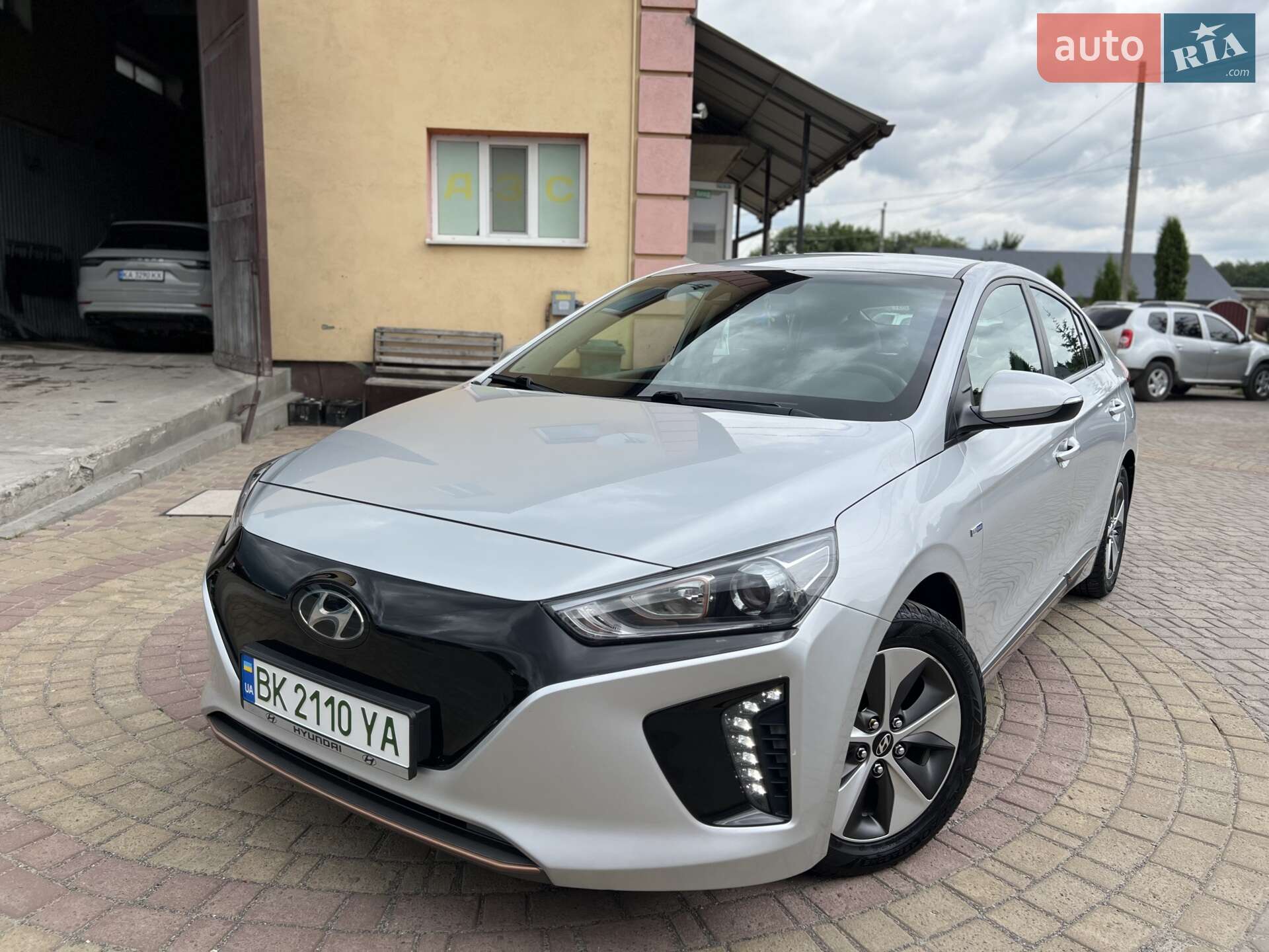 Hyundai Ioniq 2018 VIN KMHC751HFKU035757 фото оголошення 33 з 62