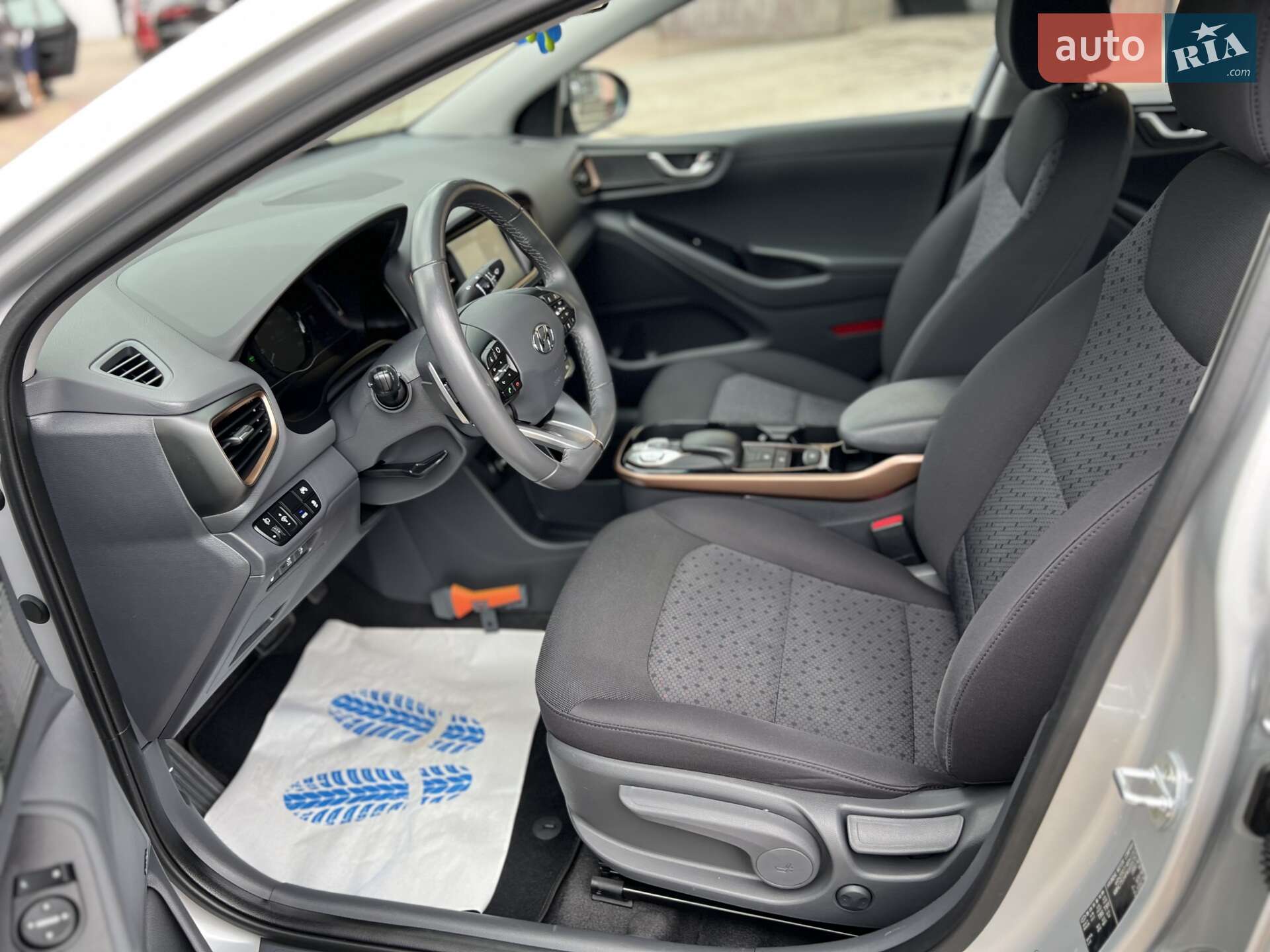 Hyundai Ioniq 2018 VIN KMHC751HFKU035757 фото оголошення 38 з 62