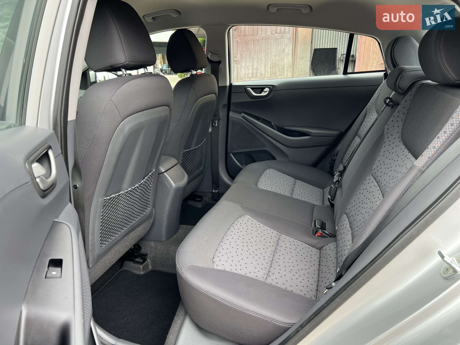 Hyundai Ioniq 2018 VIN KMHC751HFKU035757 фото оголошення 45 з 62