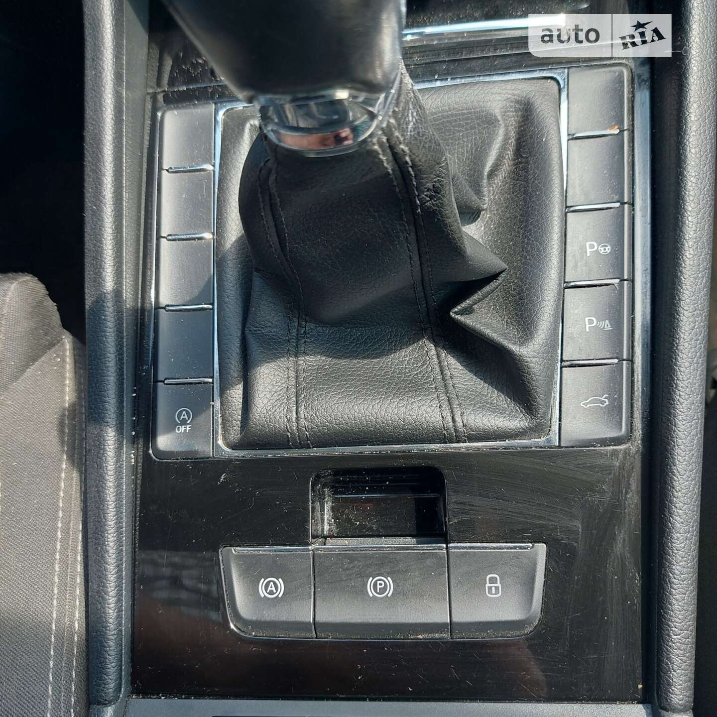 Skoda Superb 2016 VIN TMBJG9NP4G7054476 фото оголошення 5 з 21