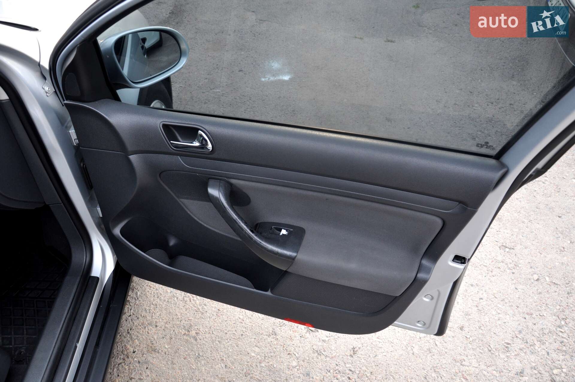 Volkswagen Golf 2005 VIN WVWZZZ1KZ5W022683 фото оголошення 15 з 27