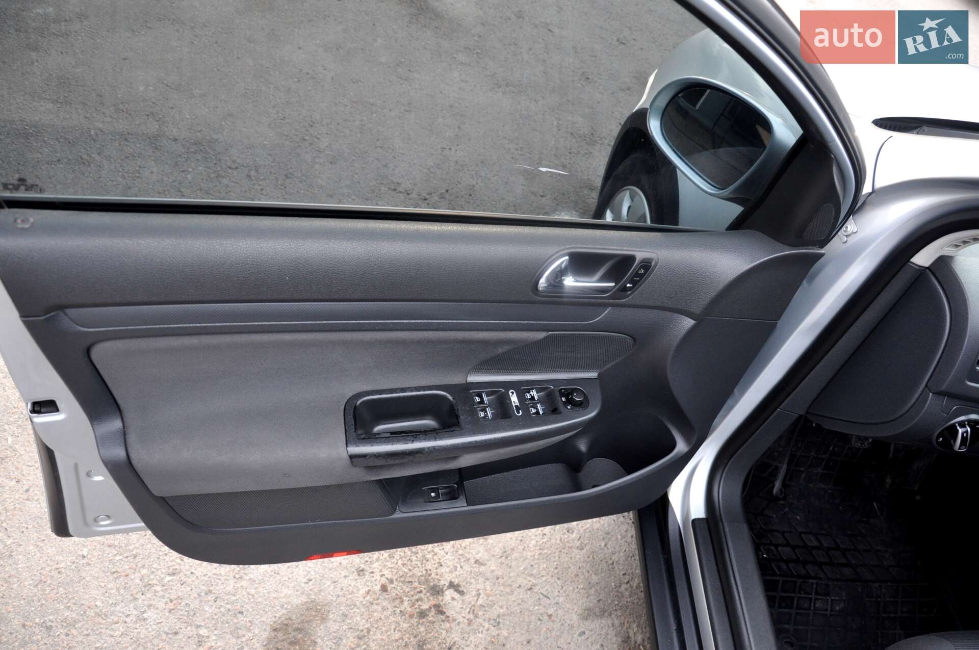 Volkswagen Golf 2005 VIN WVWZZZ1KZ5W022683 фото оголошення 19 з 27