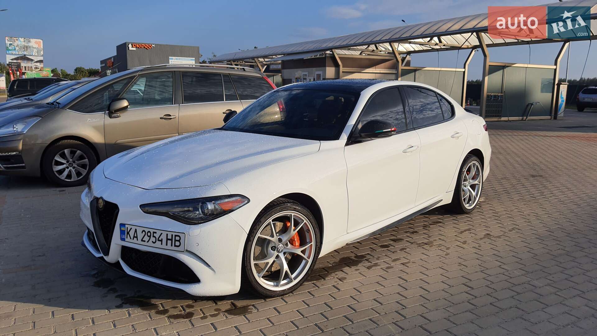 Alfa Romeo Giulia 2017 VIN ZARFAEEN6H7553673 фото оголошення 5 з 46