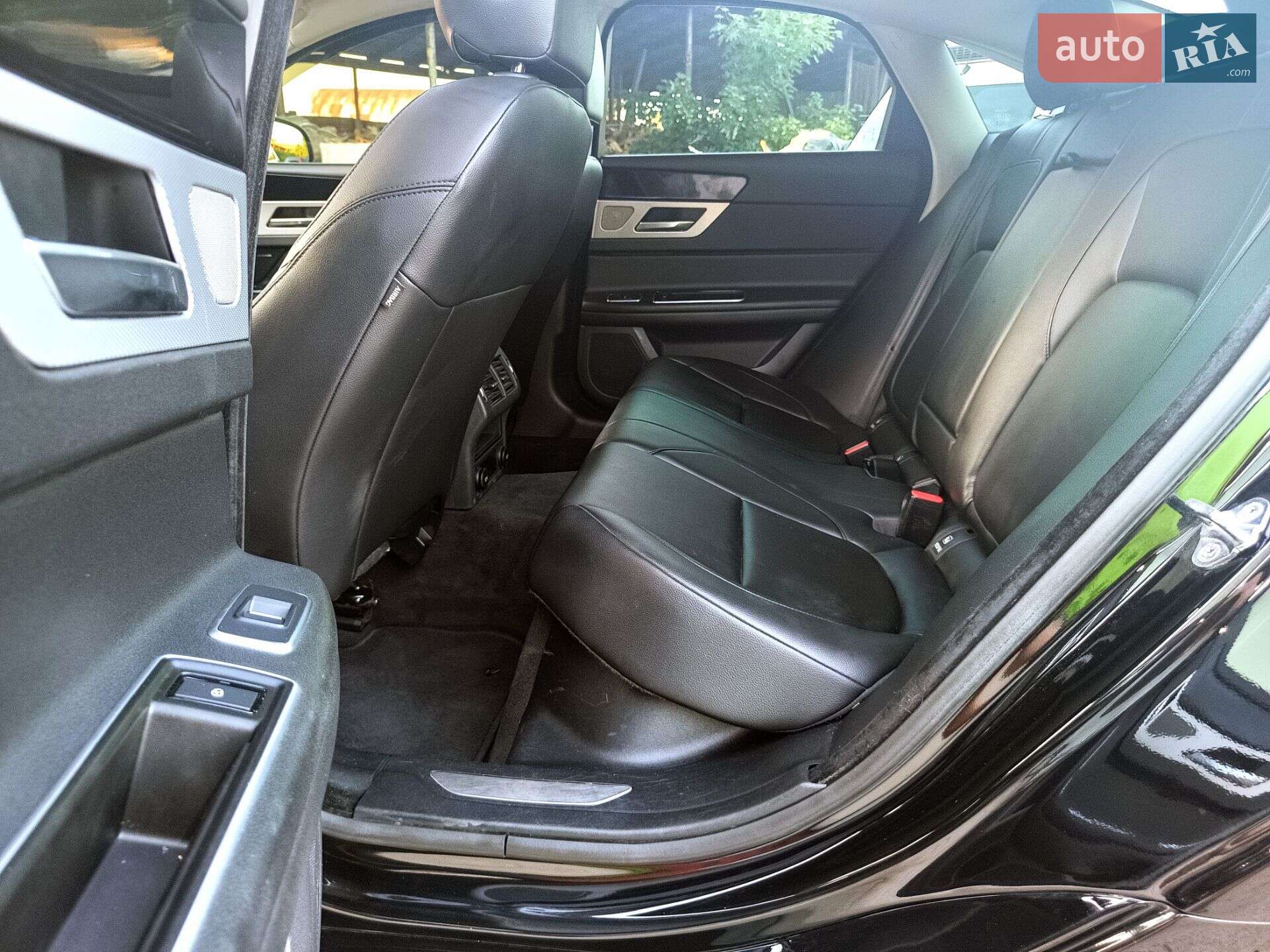 Jaguar XF 2015 VIN SAJBD4BV5GCY09744 фото оголошення 27 з 35