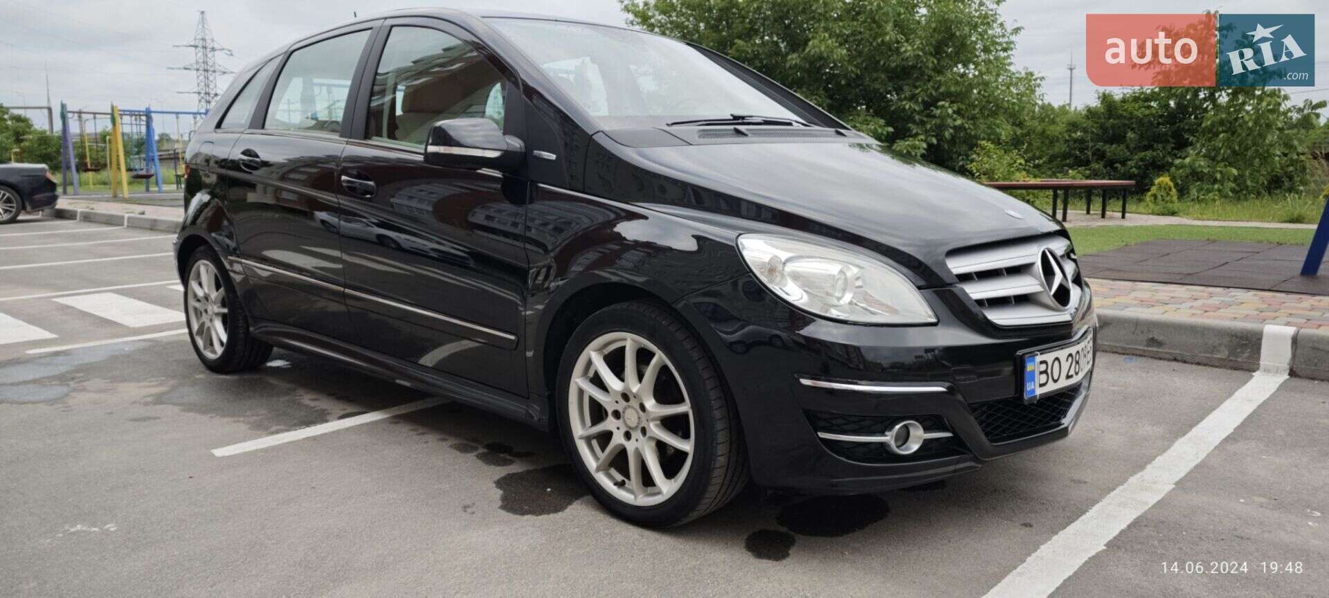 Mercedes-Benz B-Class 2010 VIN WDD2452311J588981 фото оголошення 3 з 17