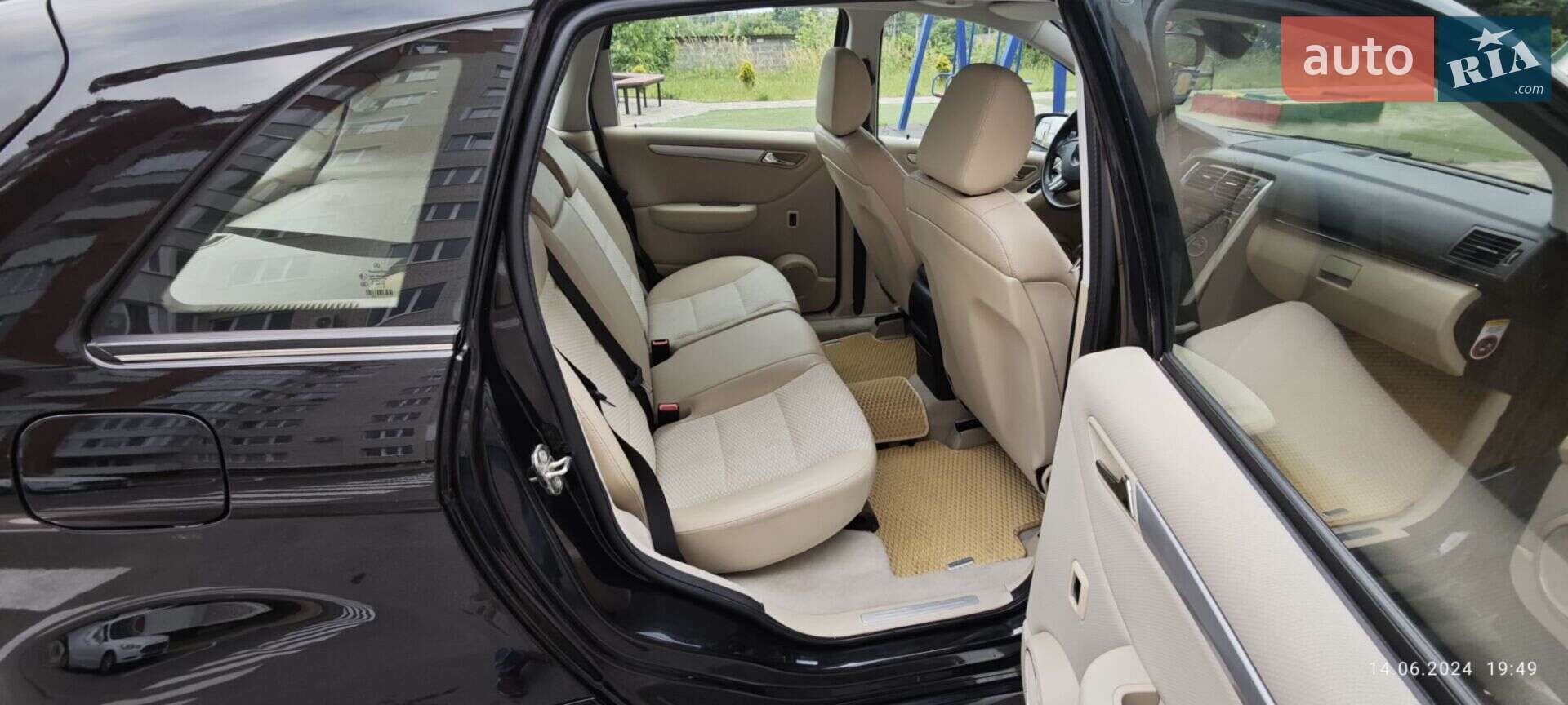Mercedes-Benz B-Class 2010 VIN WDD2452311J588981 фото оголошення 10 з 17