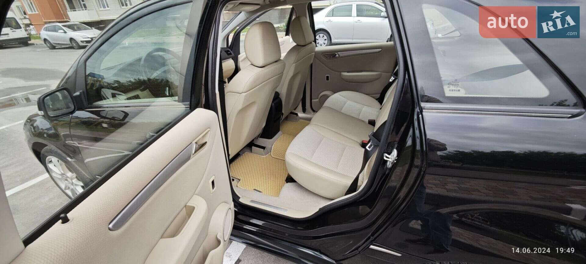 Mercedes-Benz B-Class 2010 VIN WDD2452311J588981 фото оголошення 11 з 17