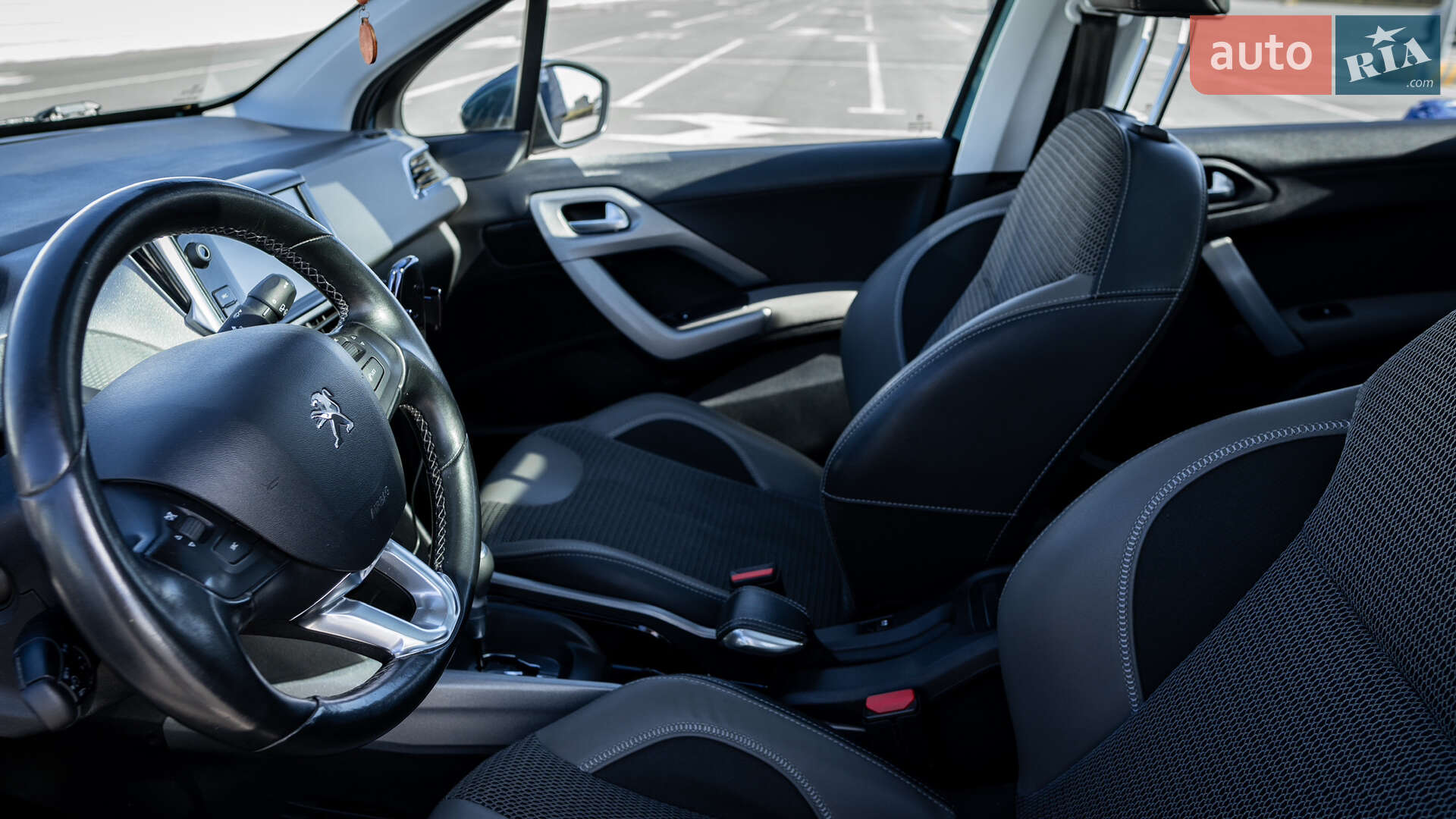 Peugeot 2008 2016 VIN VF3CUHNZTGY087811 фото оголошення 43 з 51