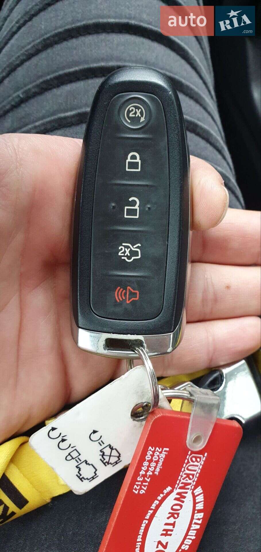 Ford Escape 2018 VIN 1FMCU9GD4KUA69697 фото оголошення 7 з 24