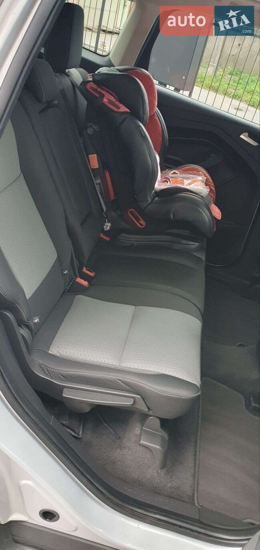 Ford Escape 2018 VIN 1FMCU9GD4KUA69697 фото оголошення 19 з 24