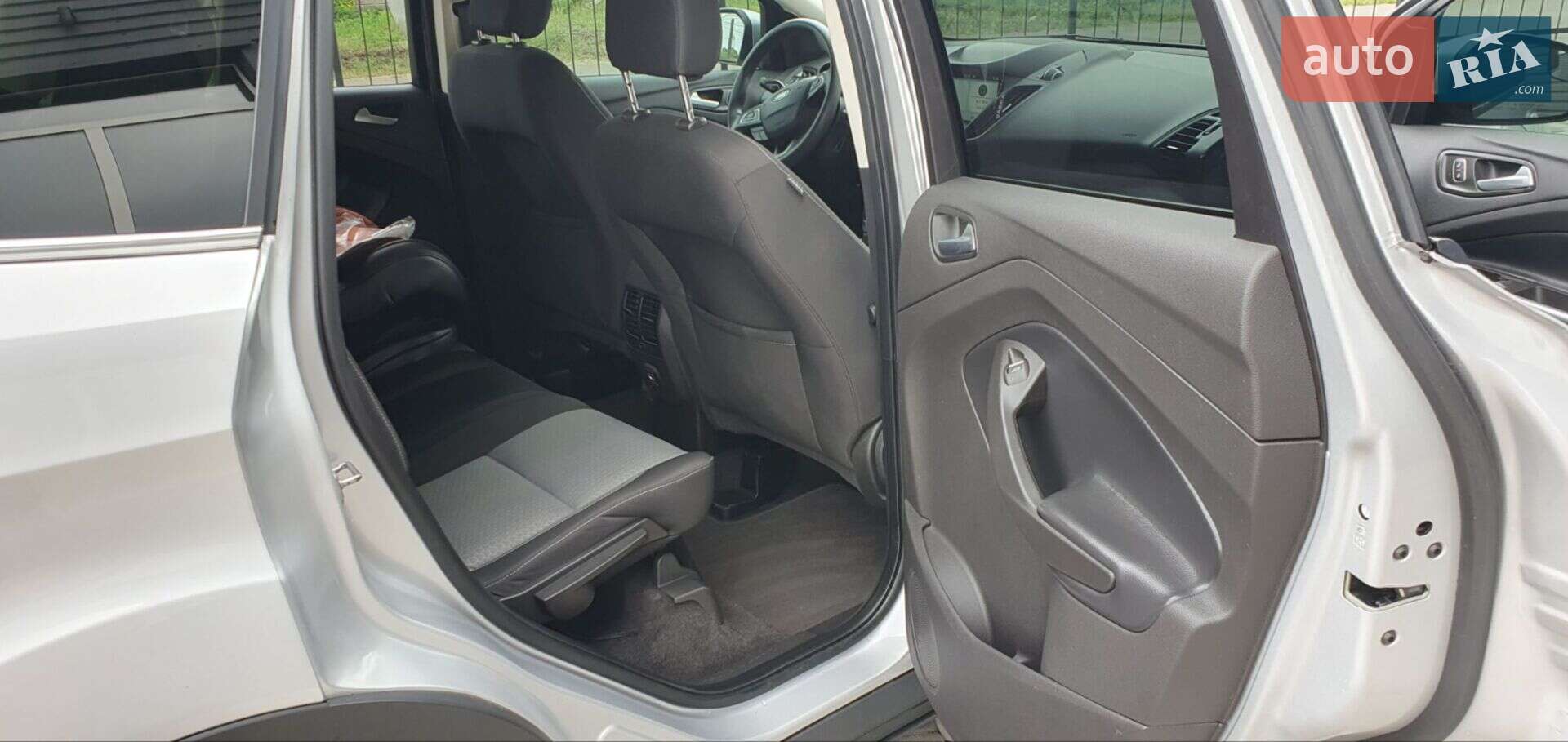Ford Escape 2018 VIN 1FMCU9GD4KUA69697 фото оголошення 20 з 24
