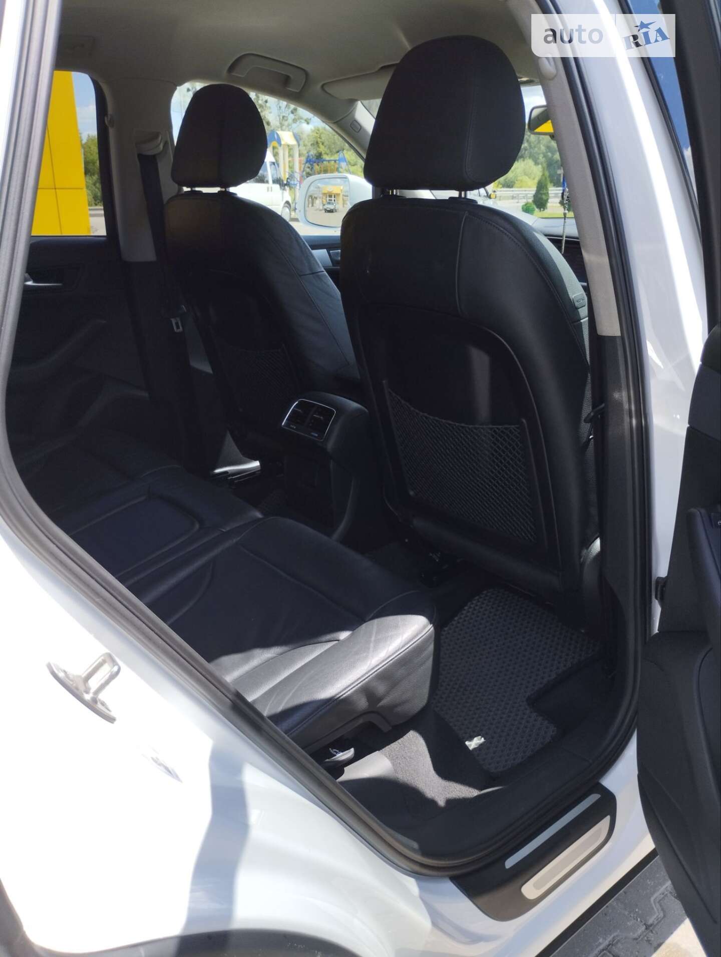 Audi Q5 2009 VIN WAUZZZ8R99A043504 фото оголошення 10 з 21