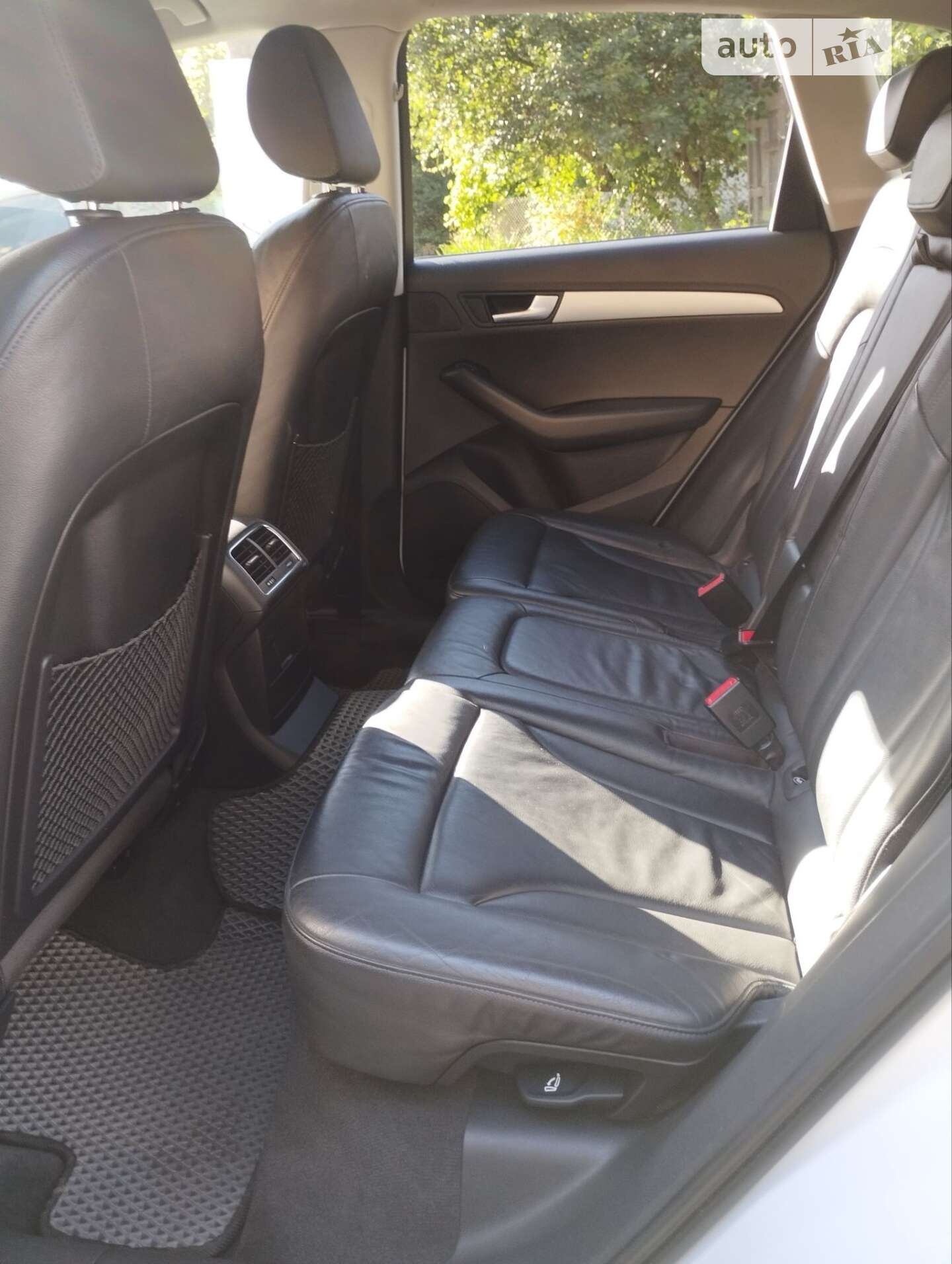 Audi Q5 2009 VIN WAUZZZ8R99A043504 фото оголошення 18 з 21