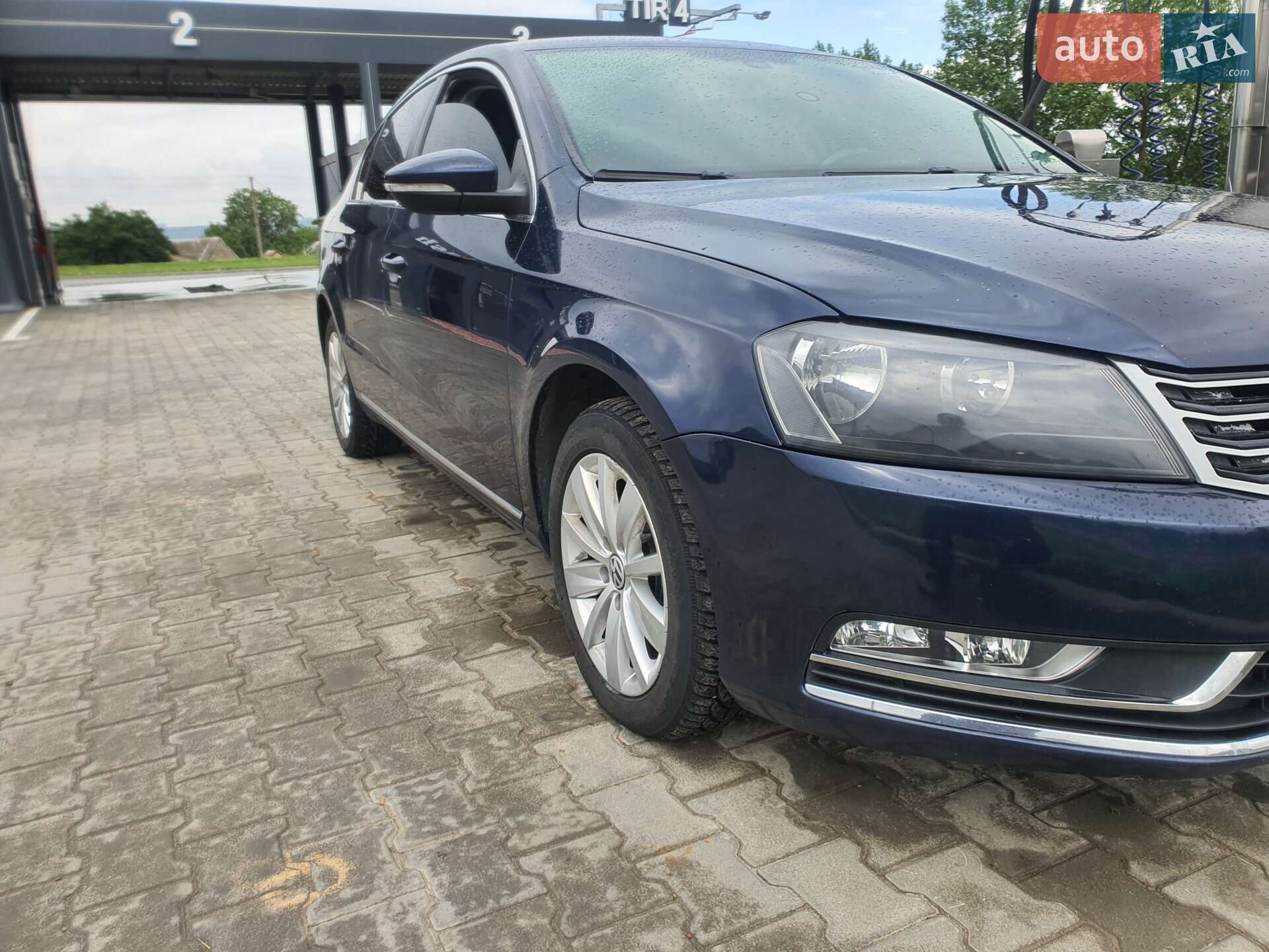 Volkswagen Passat 2011 VIN WVWZZZ3CZBP321820 фото оголошення 3 з 17