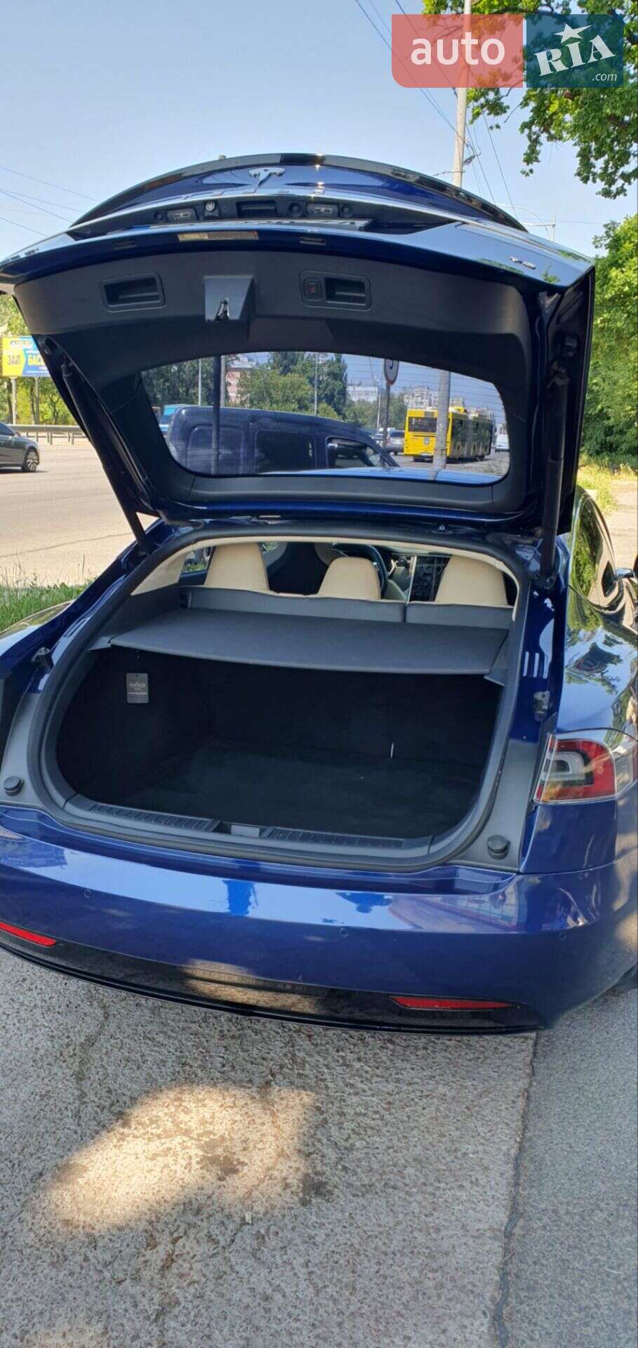 Tesla Model S 2017 VIN 5YJSA1E16HF202044 фото оголошення 17 з 22