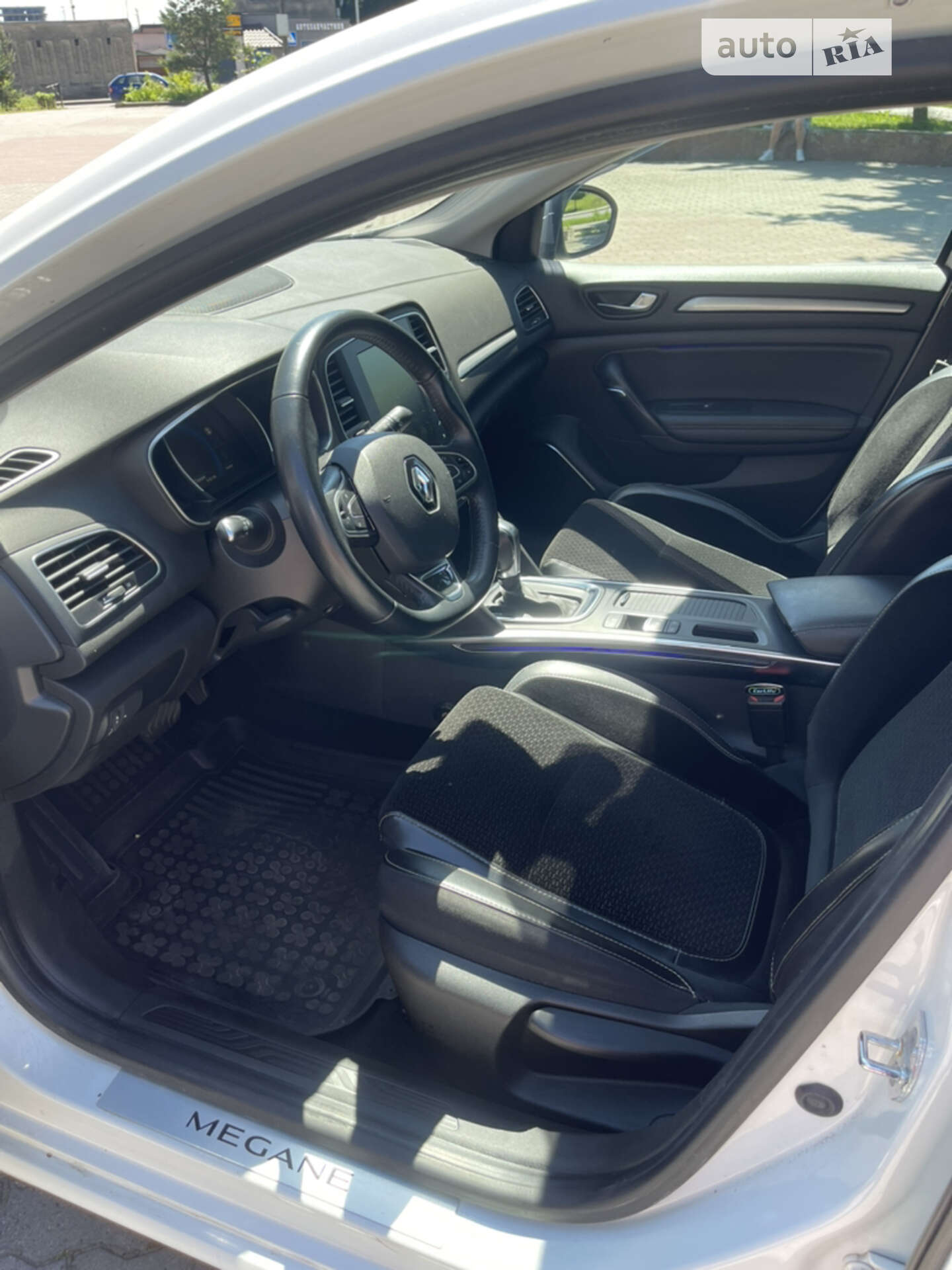 Renault Megane 2016 VIN VF1RFB00756262084 фото оголошення 6 з 25