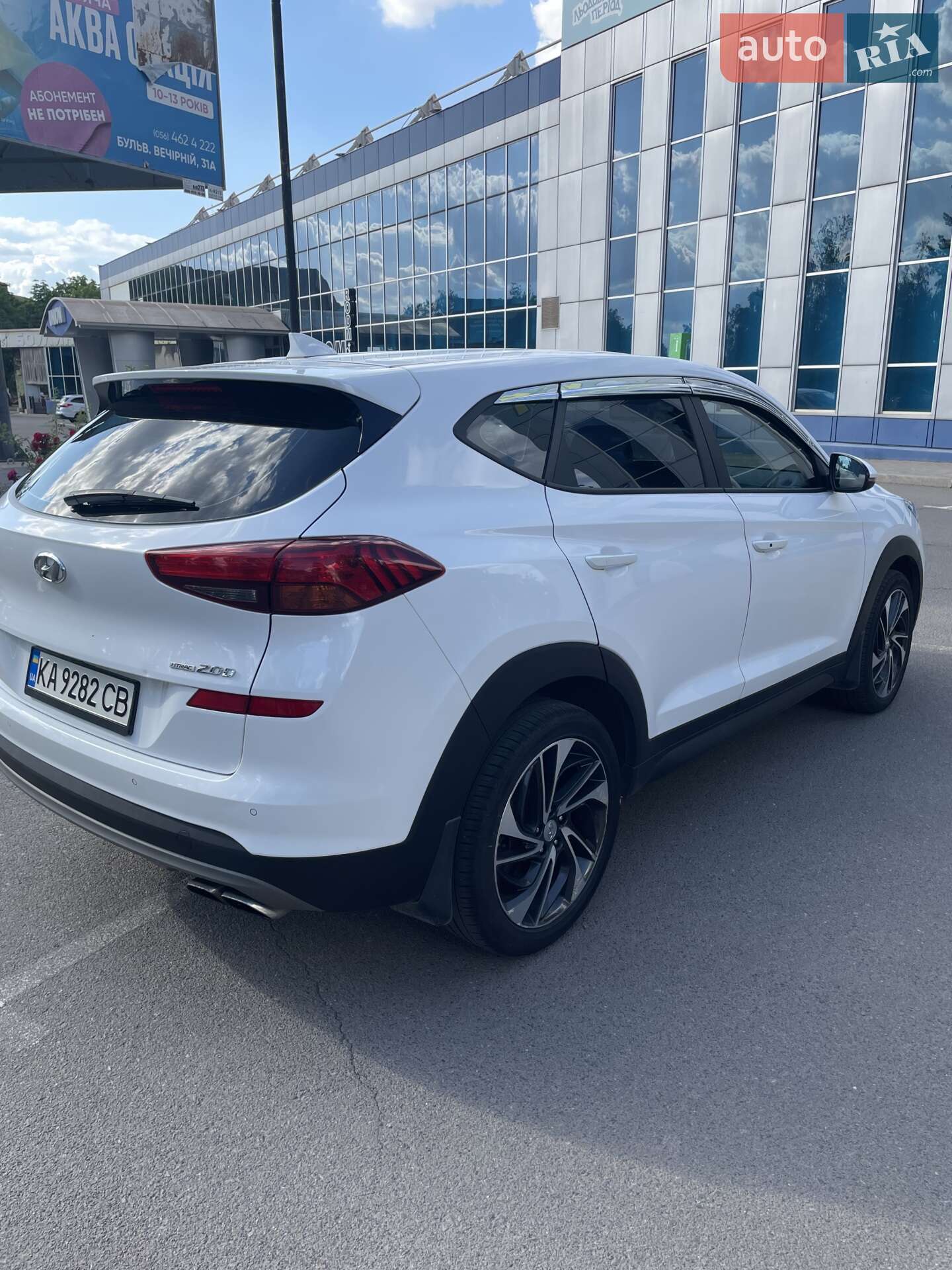 Hyundai Tucson 2019 VIN KMHJ281ADKU031775 фото оголошення 5 з 14