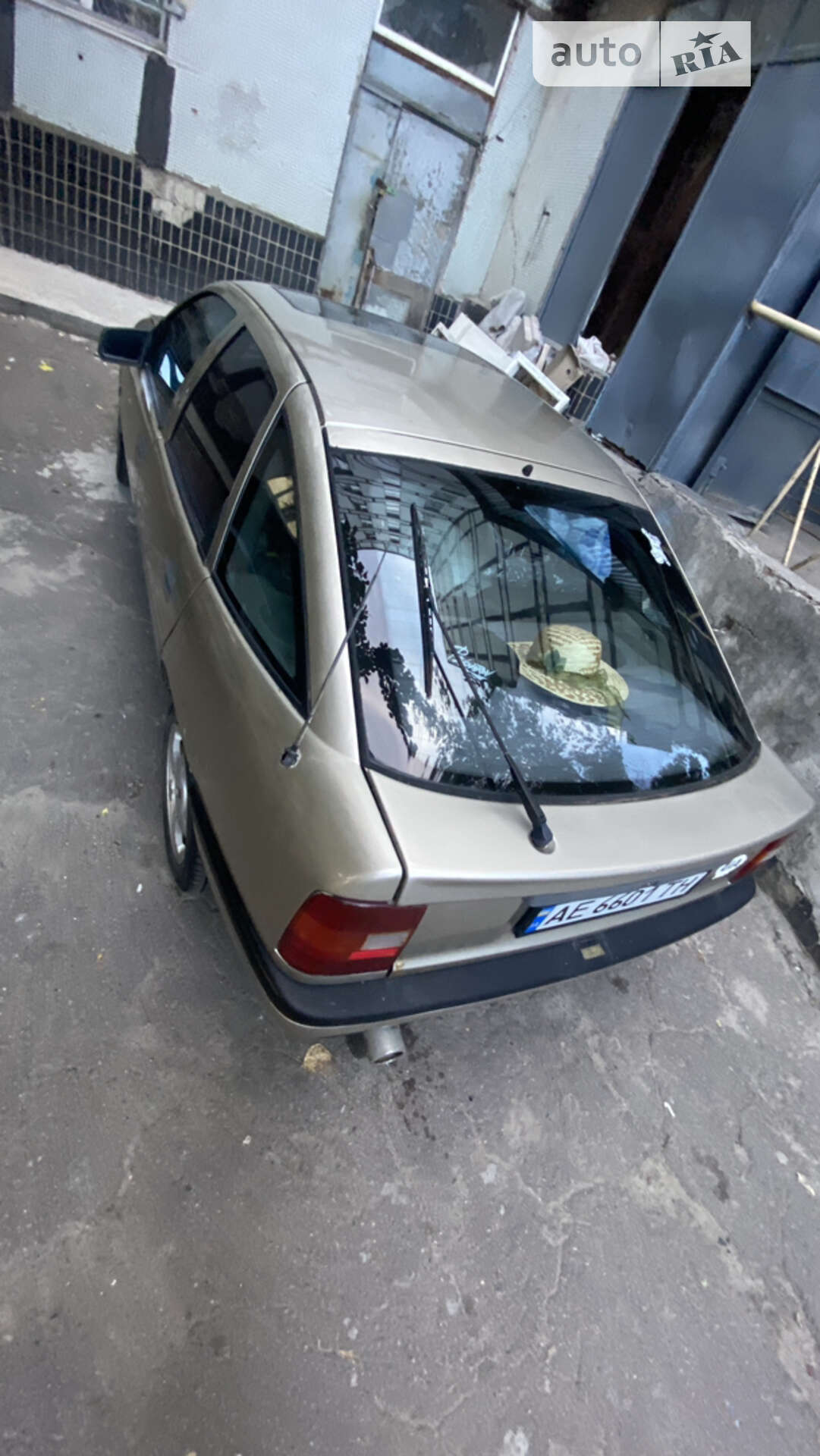 Opel Vectra 1990 VIN W0L000089L5349026 фото оголошення 10 з 19