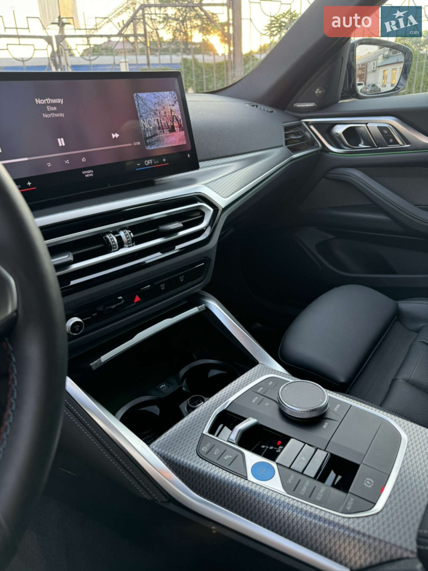 BMW i4 2023 VIN WBY33AW08PFP68686 фото оголошення 17 з 77