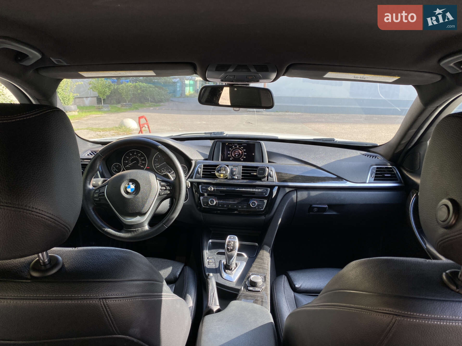 BMW 3 Series 2016 VIN WBA8E9C58GK647113 фото оголошення 5 з 14