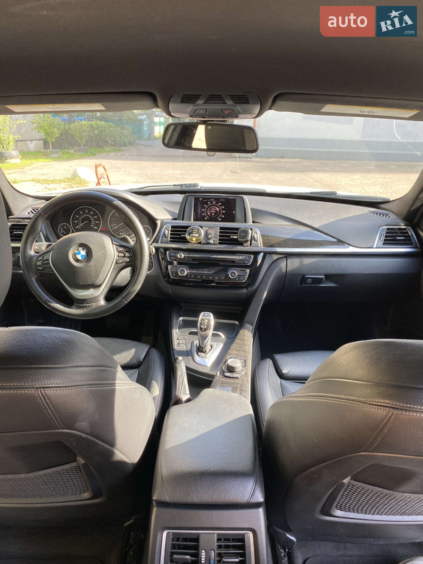 BMW 3 Series 2016 VIN WBA8E9C58GK647113 фото оголошення 6 з 14
