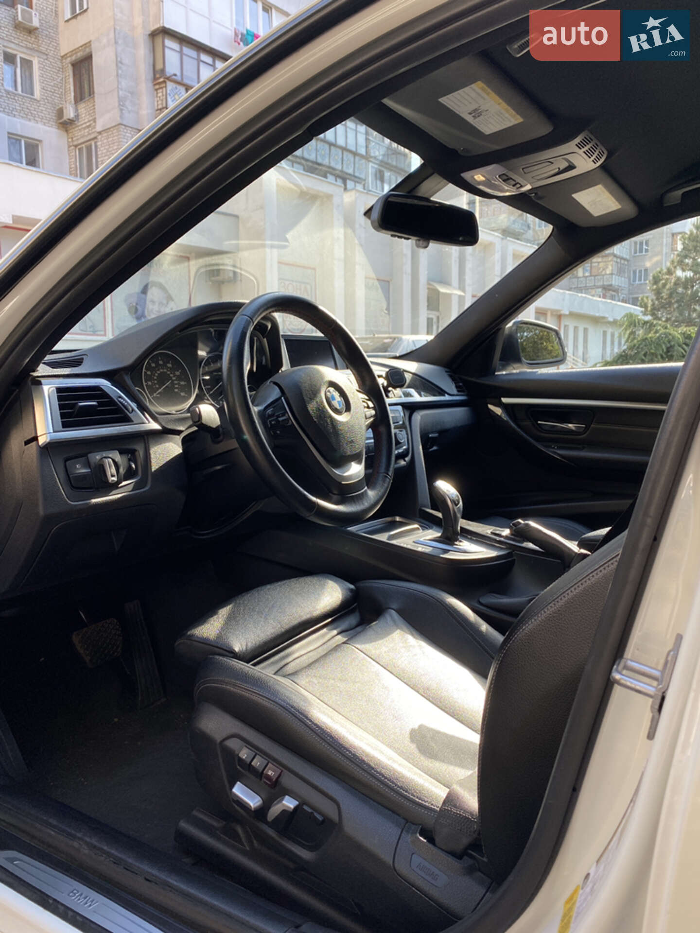 BMW 3 Series 2016 VIN WBA8E9C58GK647113 фото оголошення 12 з 14