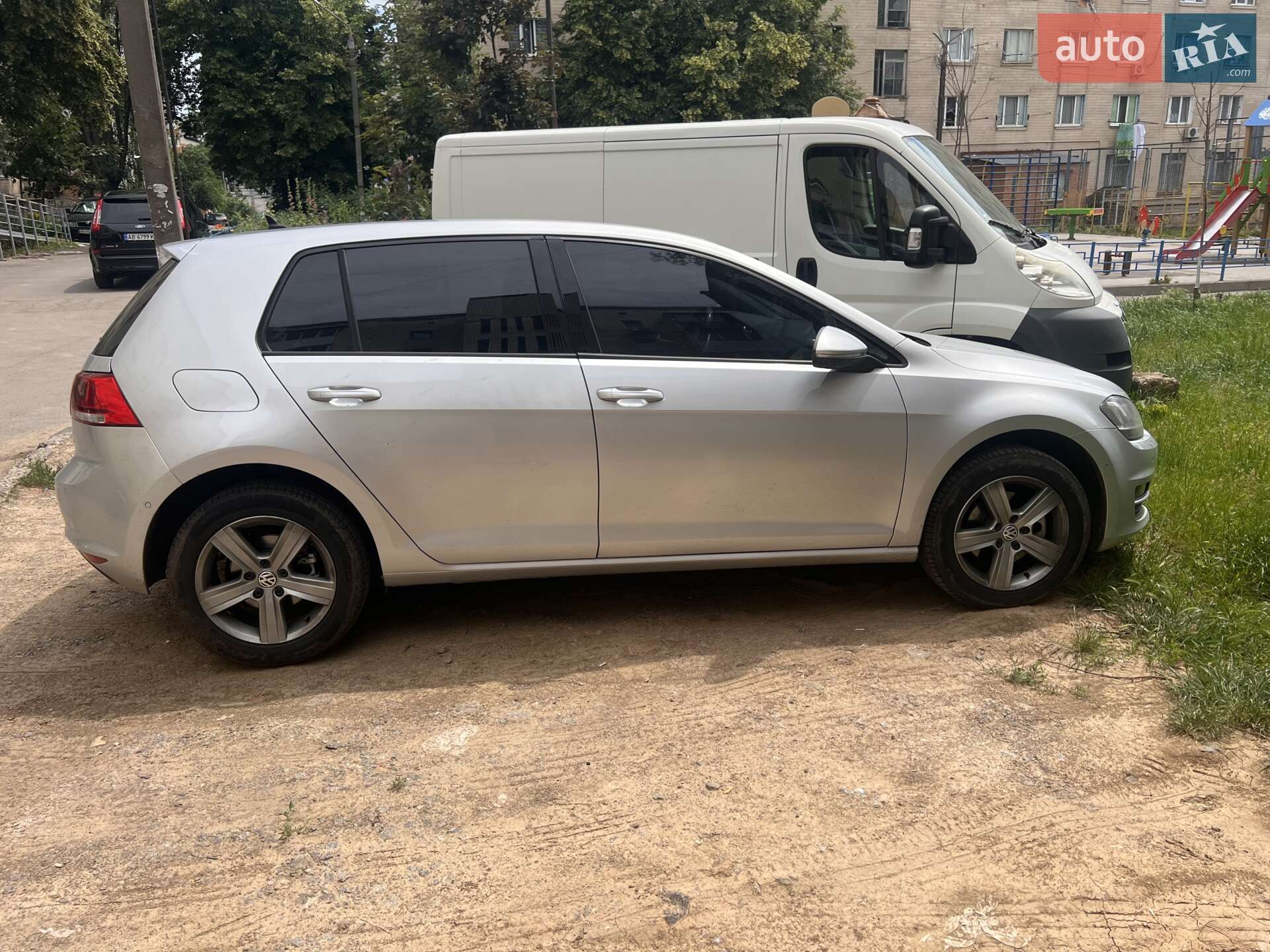 Volkswagen Golf 2013 VIN WVWZZZAUZDW136279 фото оголошення 4 з 8