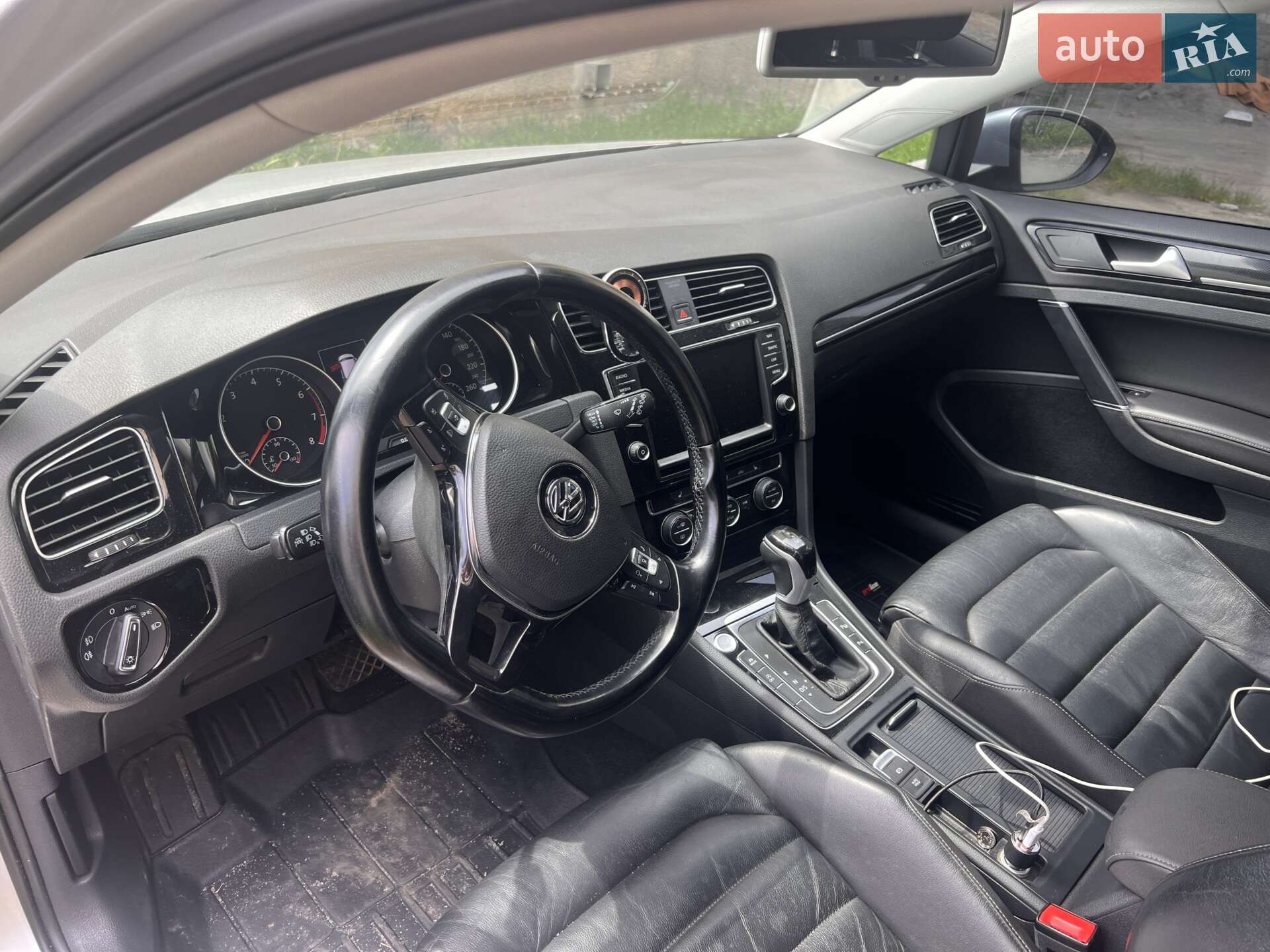 Volkswagen Golf 2013 VIN WVWZZZAUZDW136279 фото оголошення 5 з 8