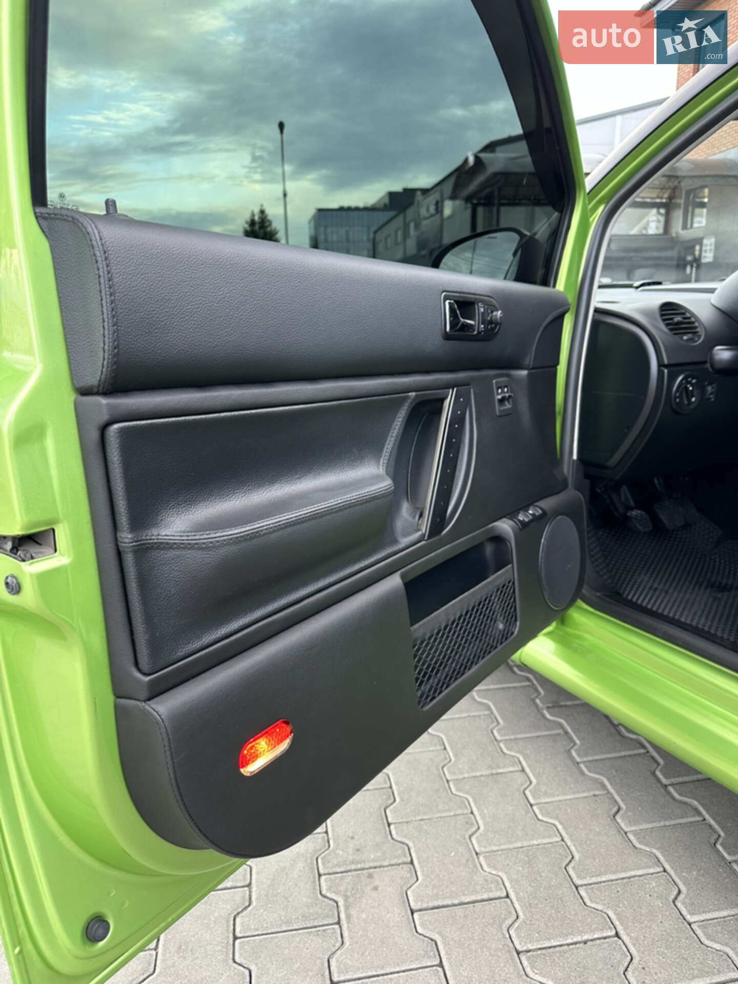 Volkswagen Beetle 2001 VIN 3VWCP21C91M452974 фото оголошення 14 з 22