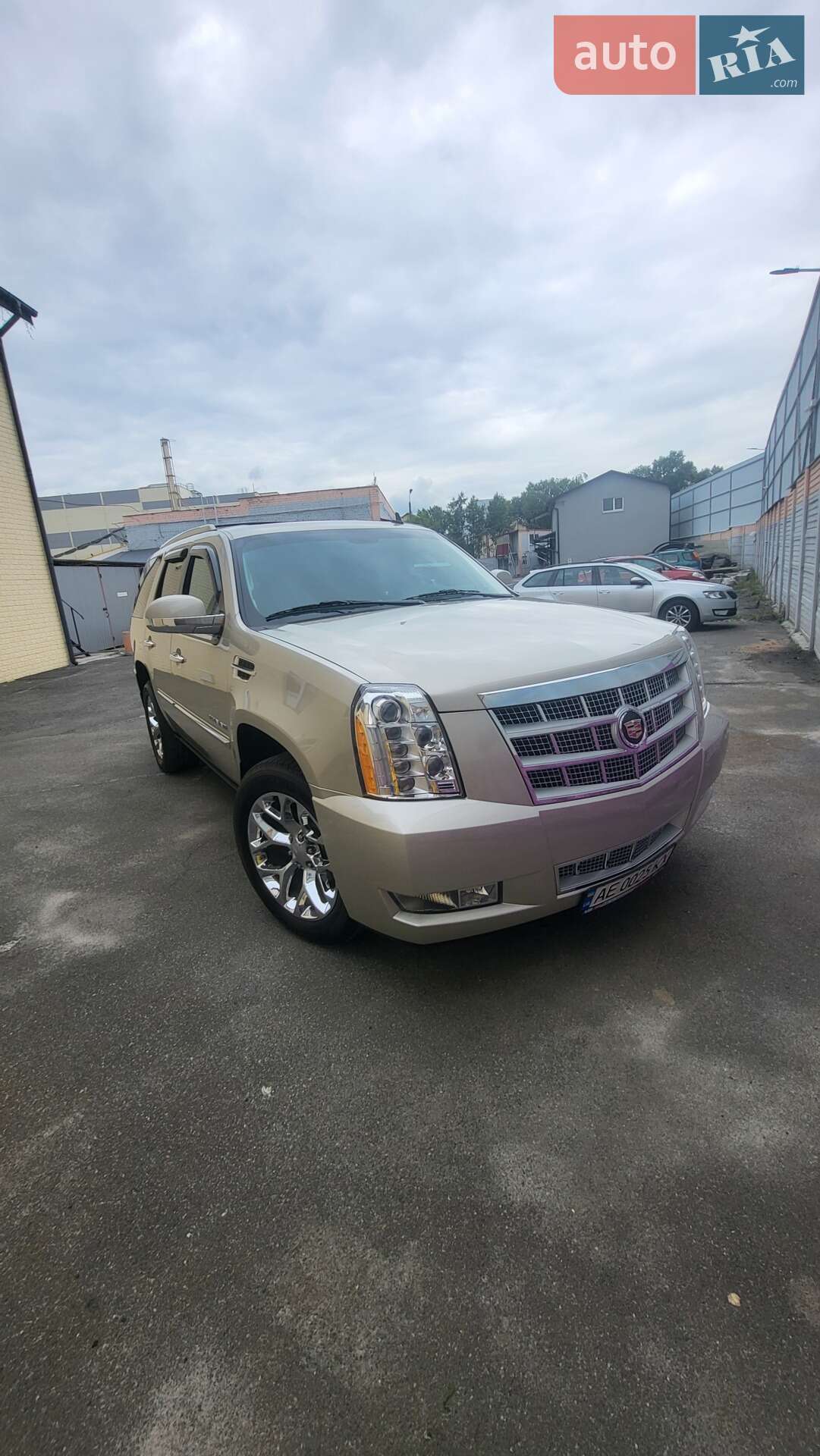 Cadillac Escalade 2013 VIN 1GYS4DEF9DR224770 фото оголошення 2 з 21