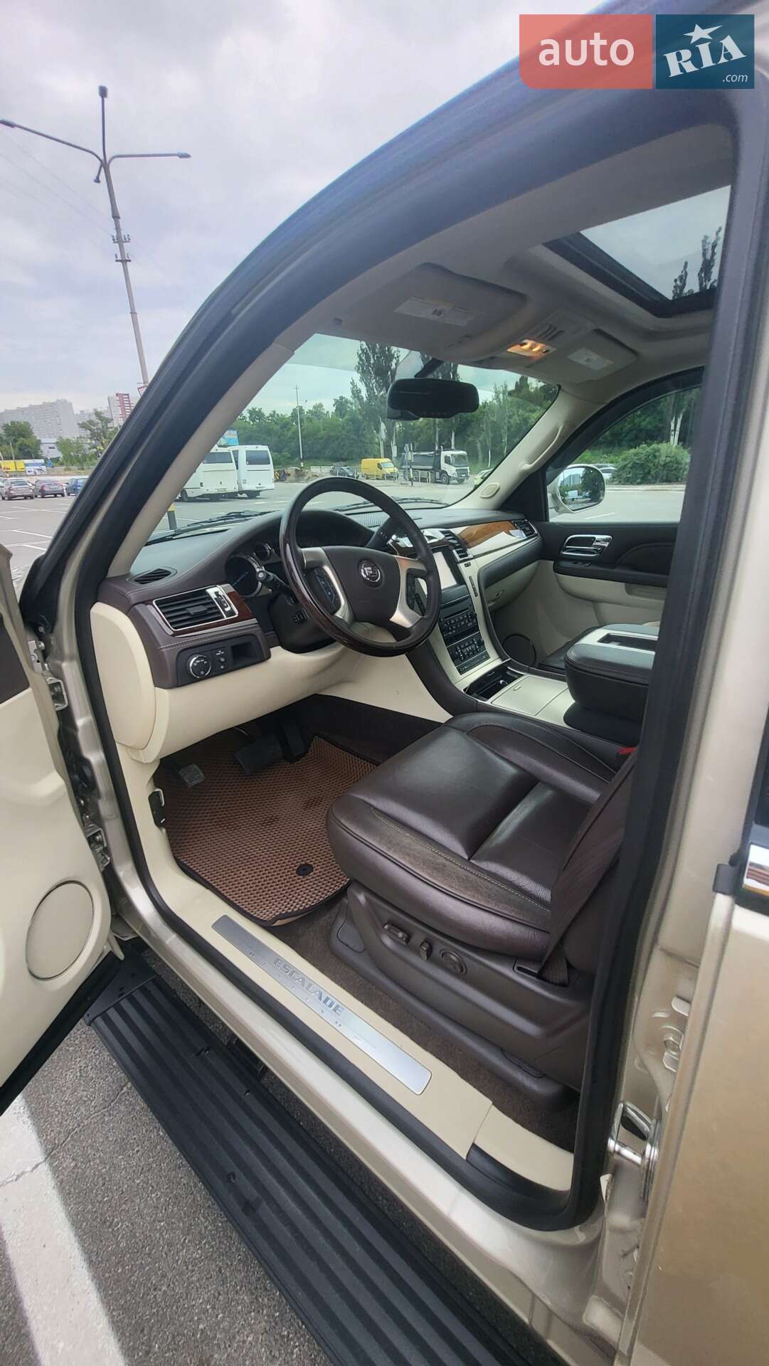 Cadillac Escalade 2013 VIN 1GYS4DEF9DR224770 фото оголошення 13 з 21